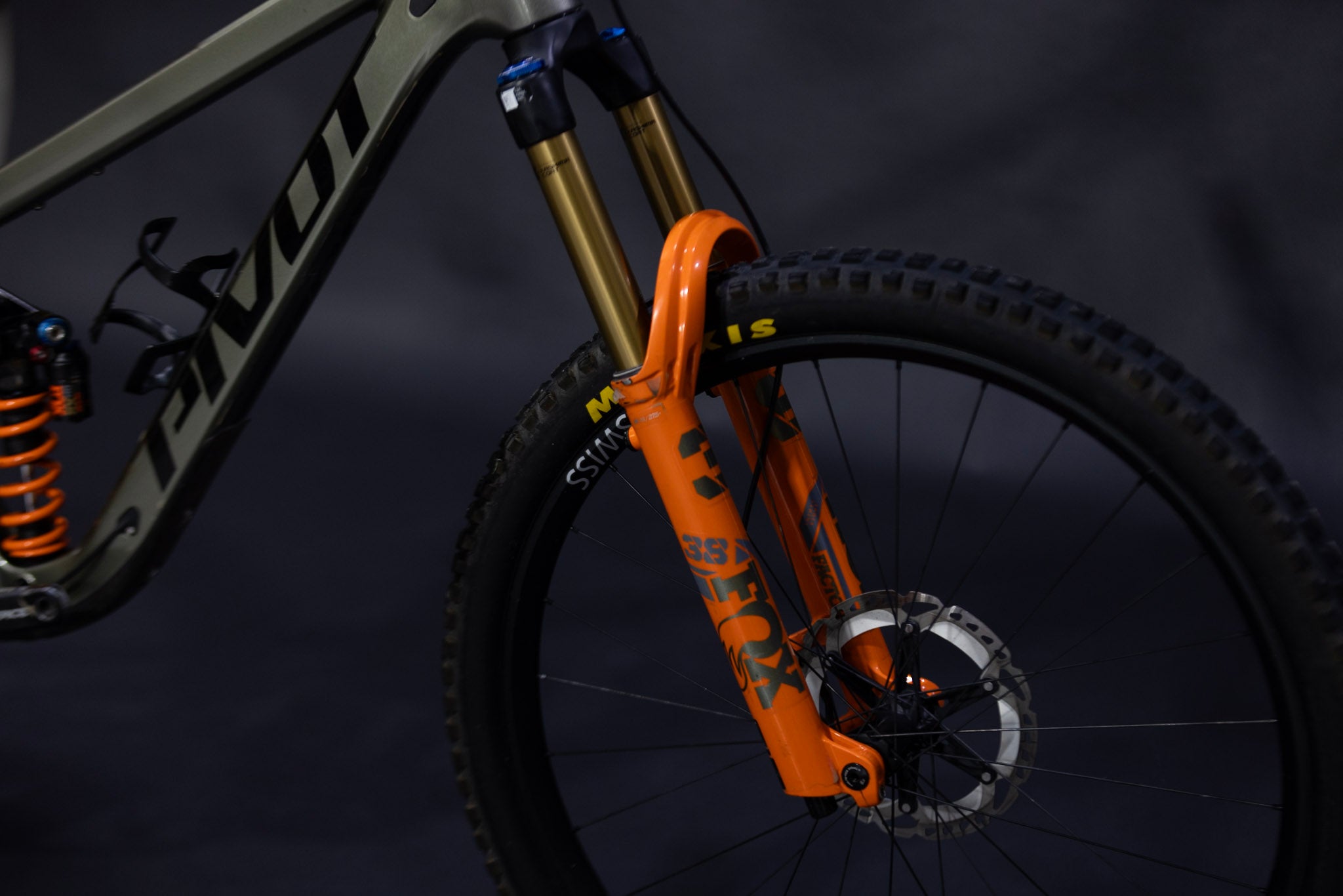 Bicicleta De Montaña Doble Suspensión Pivot Cycles Firebird 29" Talla Large (2024) Seminueva