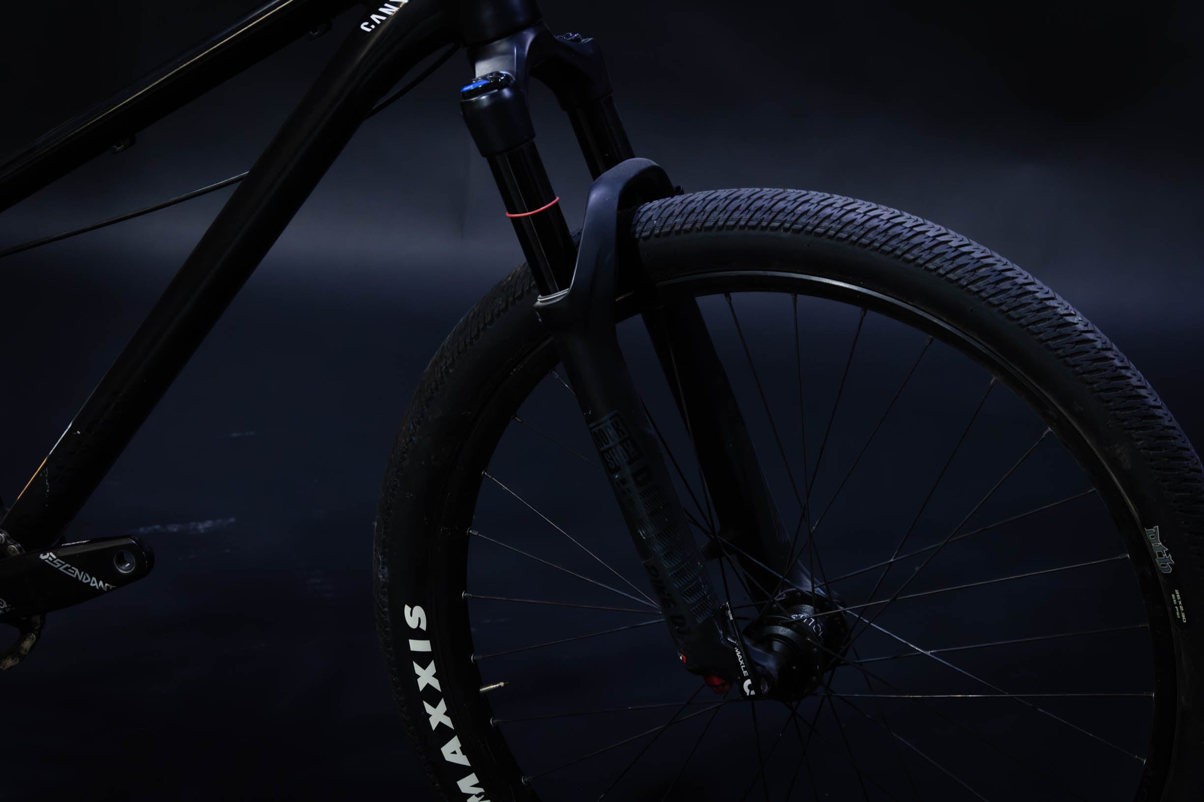 Bicicleta de ciudad Dirt Jump Canyon Stitched Talla Regular Rodado 26" (2021) Seminueva