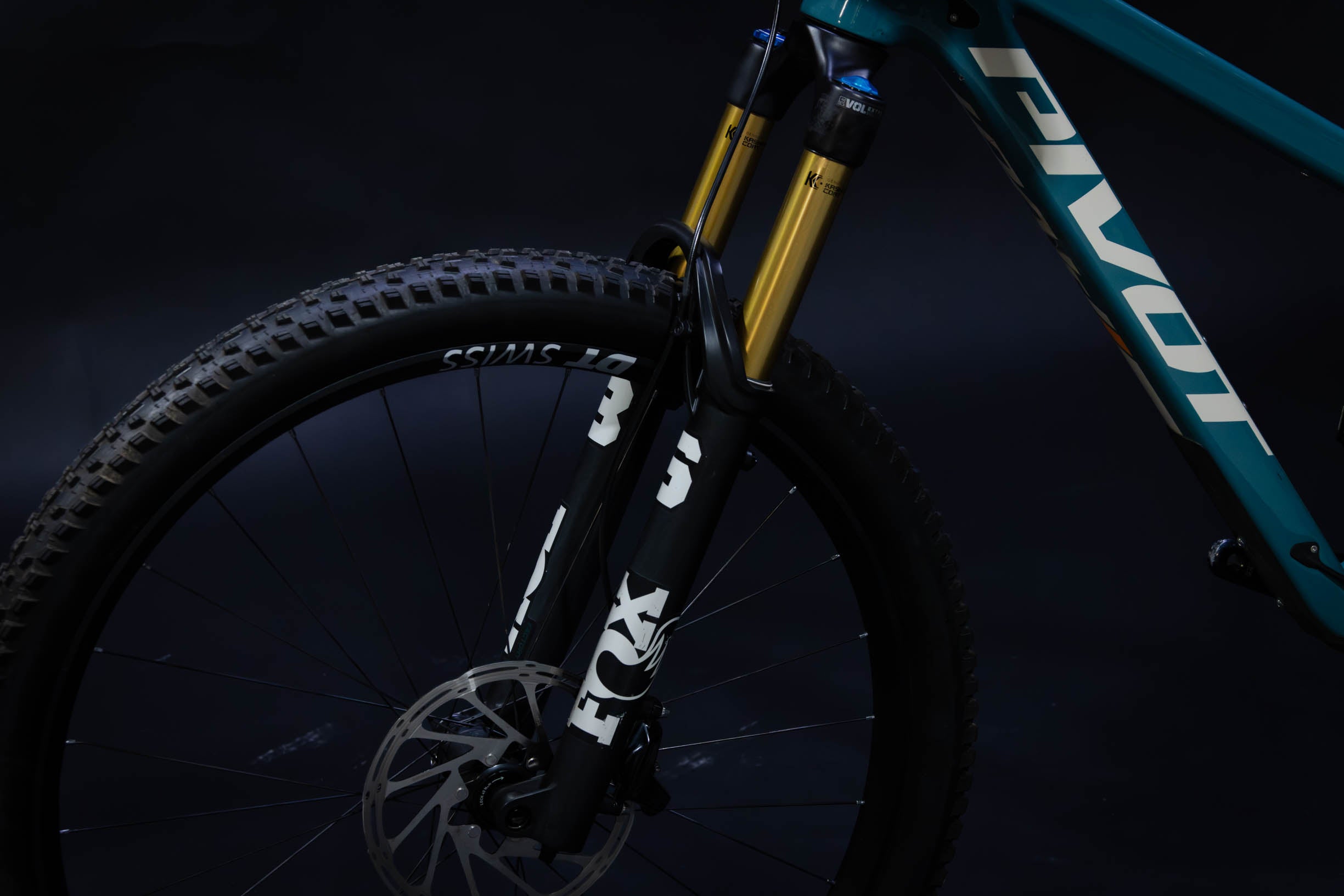 Bicicleta De Montaña Doble Suspensión Pivot Cycles Trail 429 29" Talla Large (2024) Seminueva