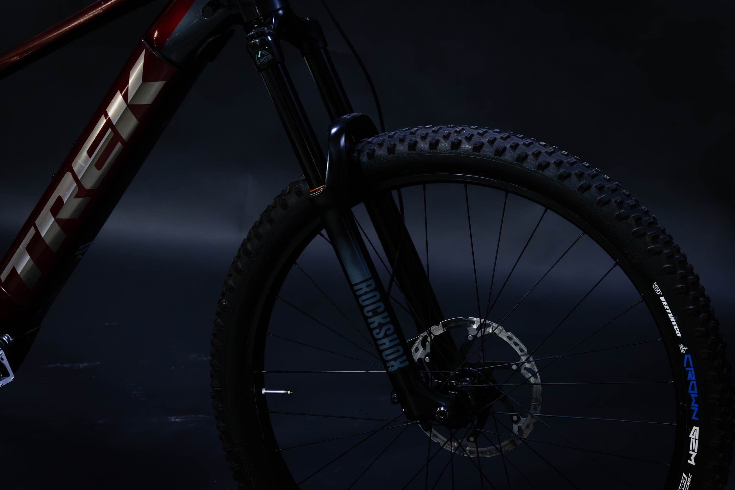 Bicicleta De Montaña Asistida Doble Suspension Trek Rail 5 29" Talla Extra Large (2022) Seminueva