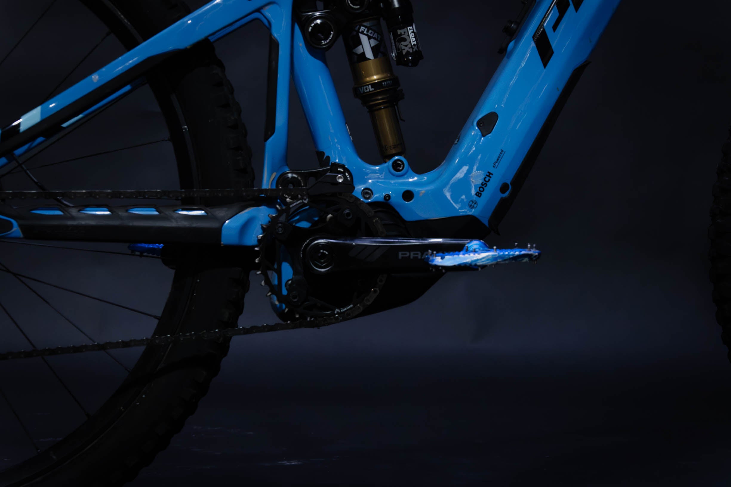 Bicicleta de Montaña Asistida Doble Suspensión Pivot Cycles Shuttle AM 29" Talla Medium (2024) Seminueva