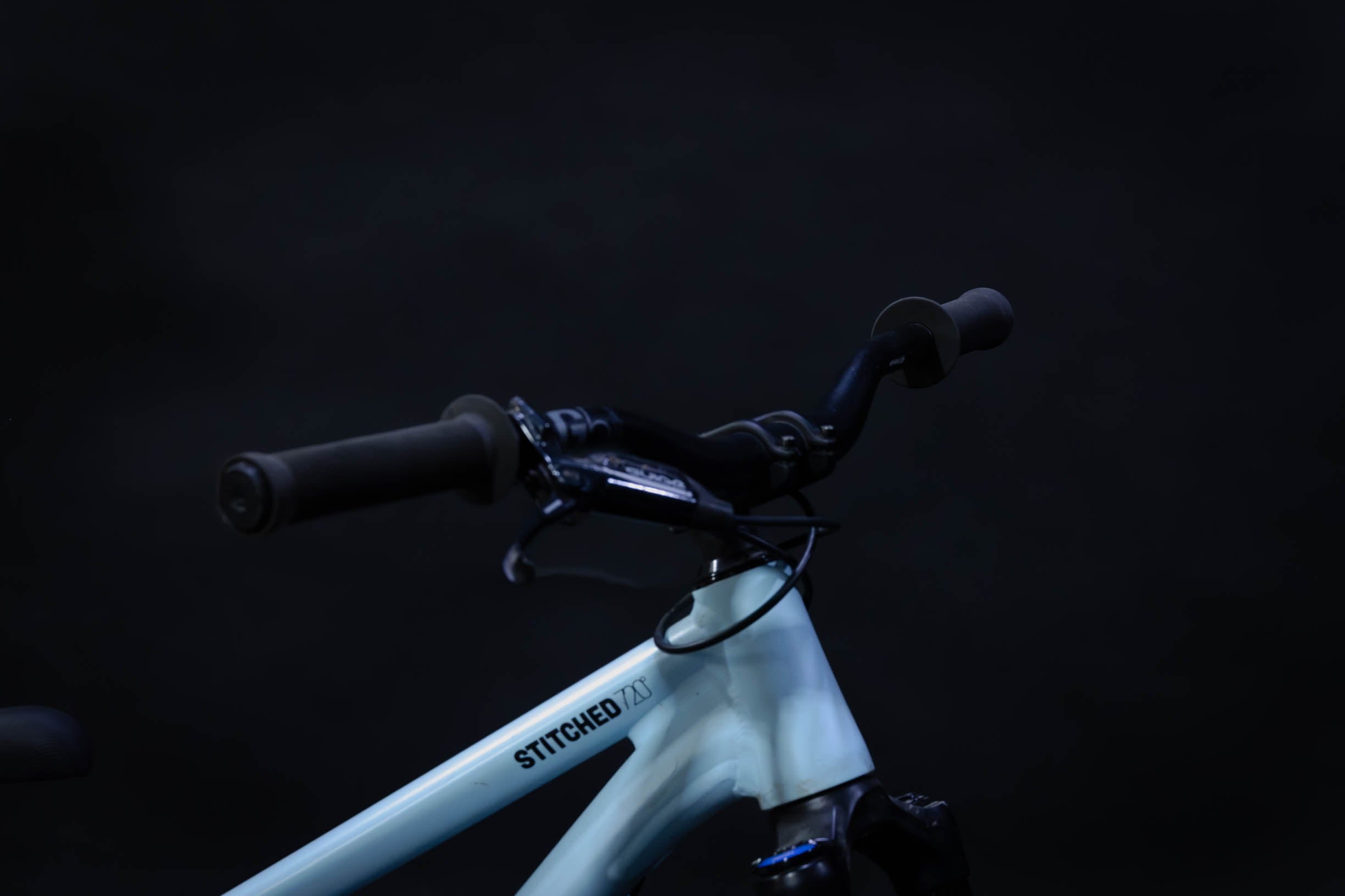 Bicicleta de ciudad Dirt Jump Doble Suspensión Canyon Stitched 720 Talla Regular Rodado 26" (2020) Seminueva