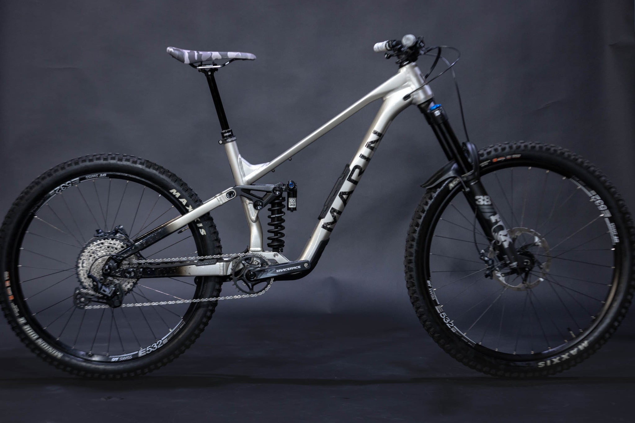 Bicicleta de Montaña Doble Suspensión Marin Bikes Alpine XR 27.5/"29" Talla Large (2025) Seminueva