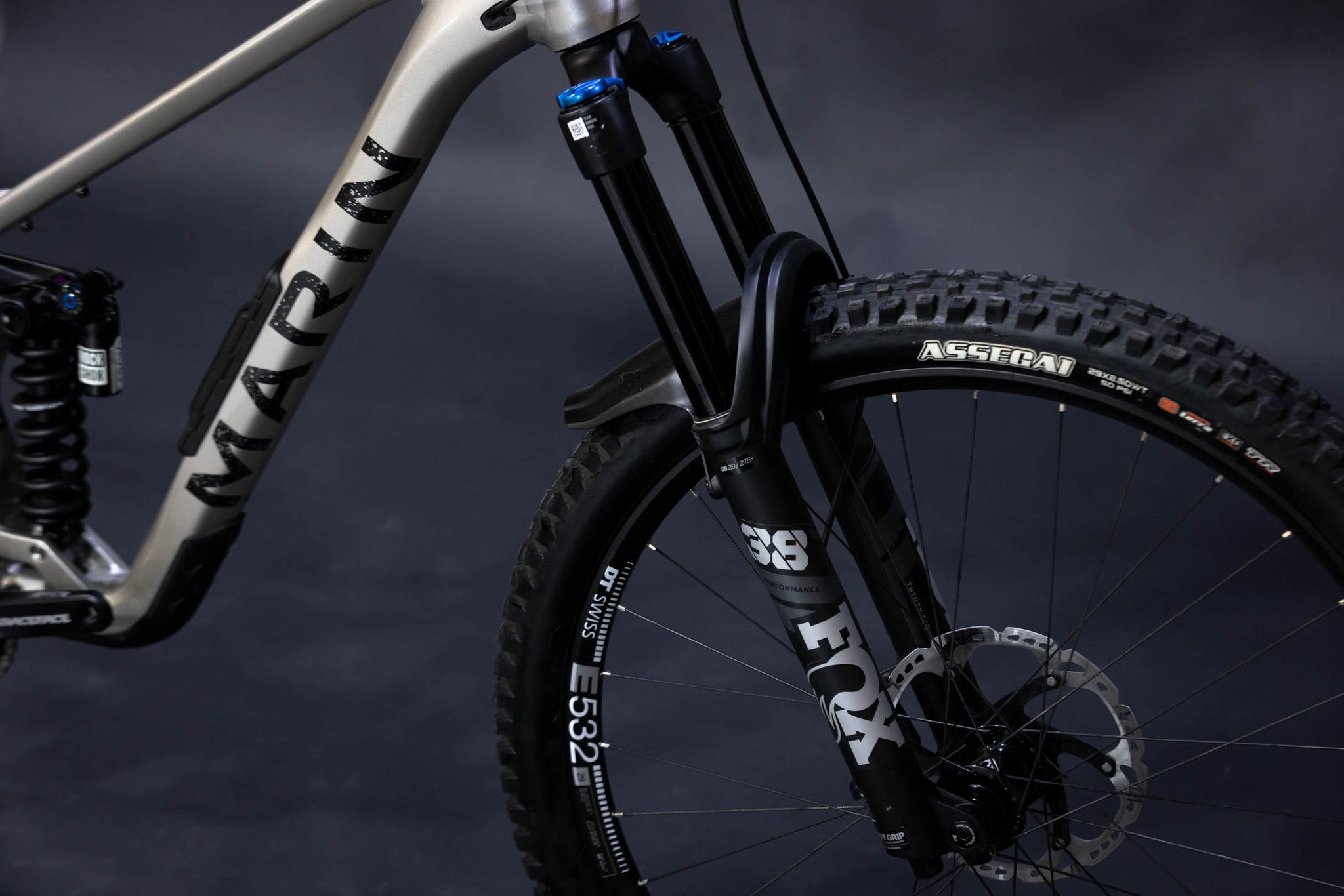 Bicicleta de Montaña Doble Suspensión Marin Bikes Alpine XR 27.5/"29" Talla Large (2025) Seminueva