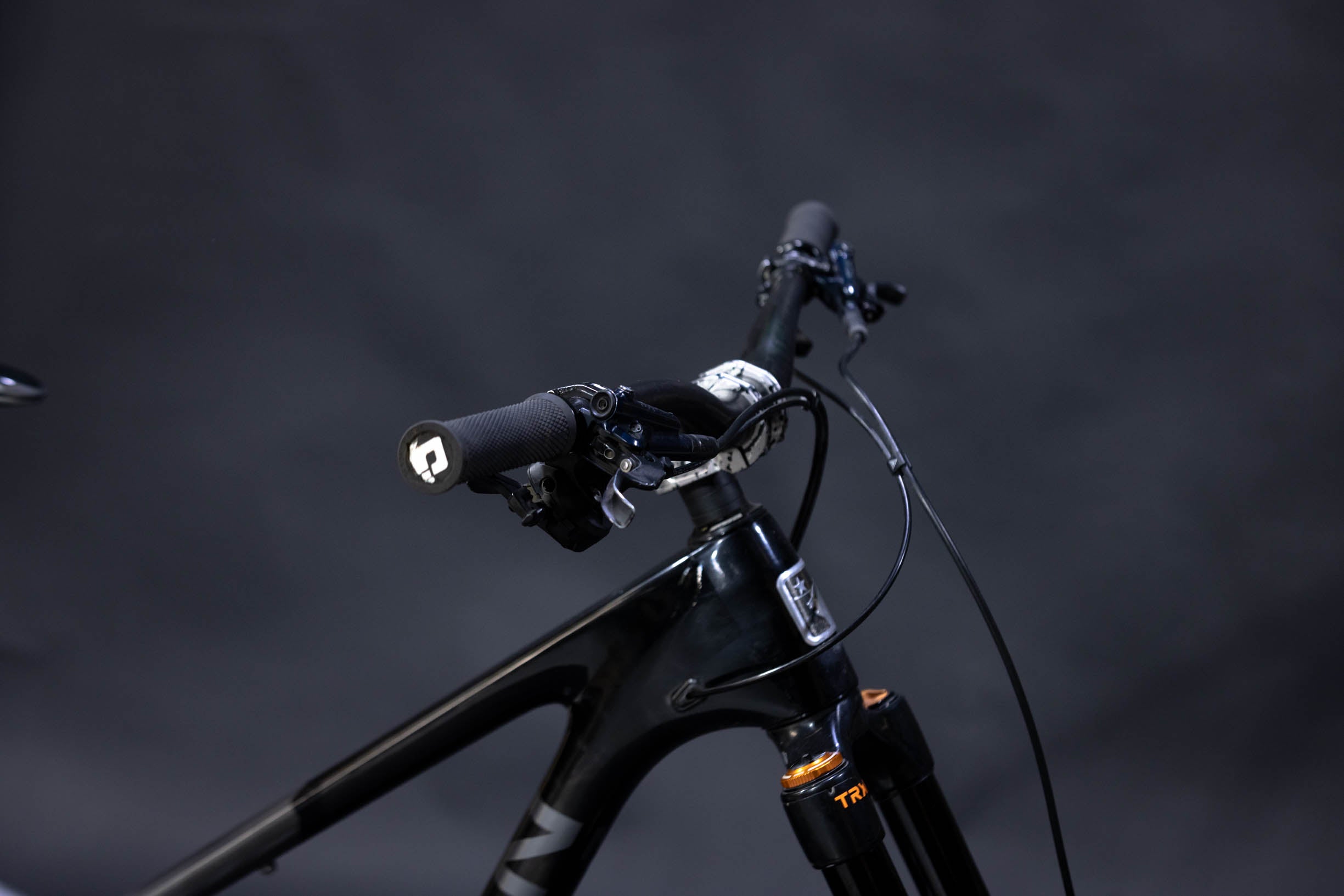 Bicicleta de Montaña Doble Suspensión Marin Bikes Alpine Trail Carbon 2 29" Talla Medium (2024) Seminueva