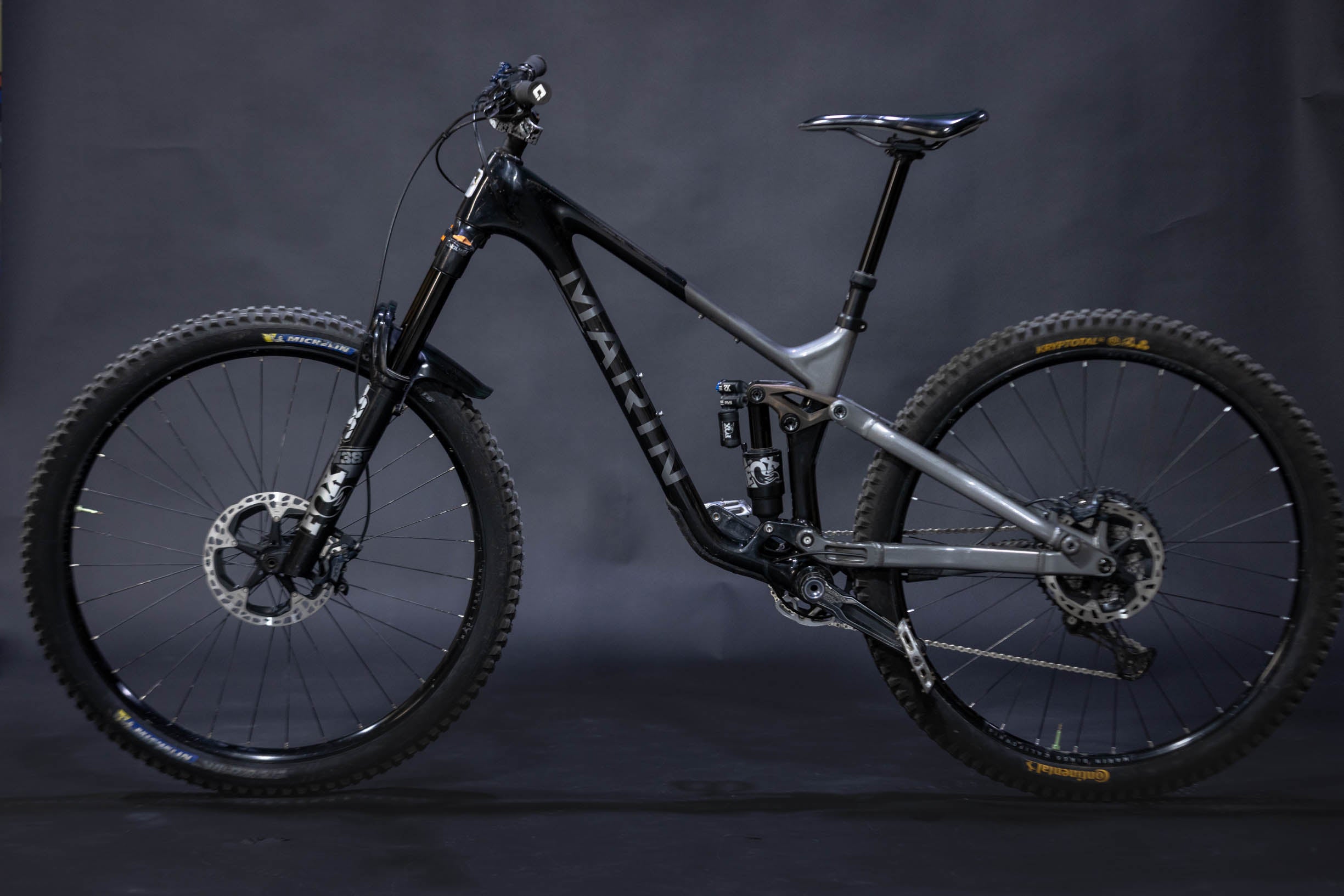 Bicicleta de Montaña Doble Suspensión Marin Bikes Alpine Trail Carbon 2 29" Talla Medium (2024) Seminueva