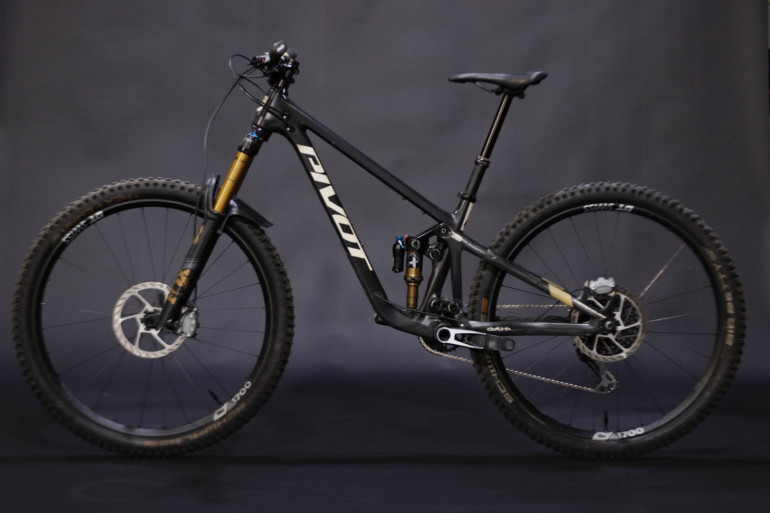 Bicicleta De Montaña Doble Suspensión Pivot Cycles Switchblade 29" Talla Small (2024) Seminueva