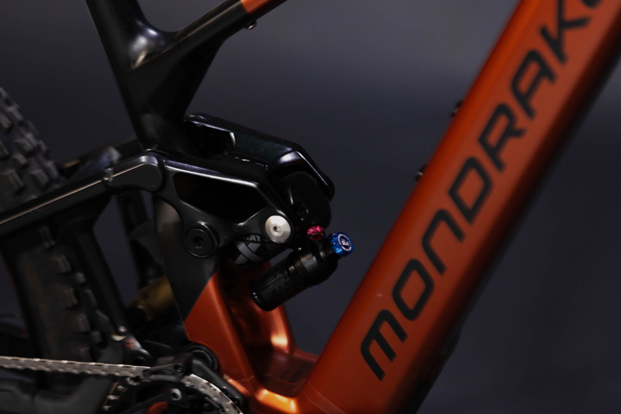 Bicicleta de Montaña Asistida Doble Suspensión Mondraker Crafty rr 29" Talla Medium (2025) Seminueva