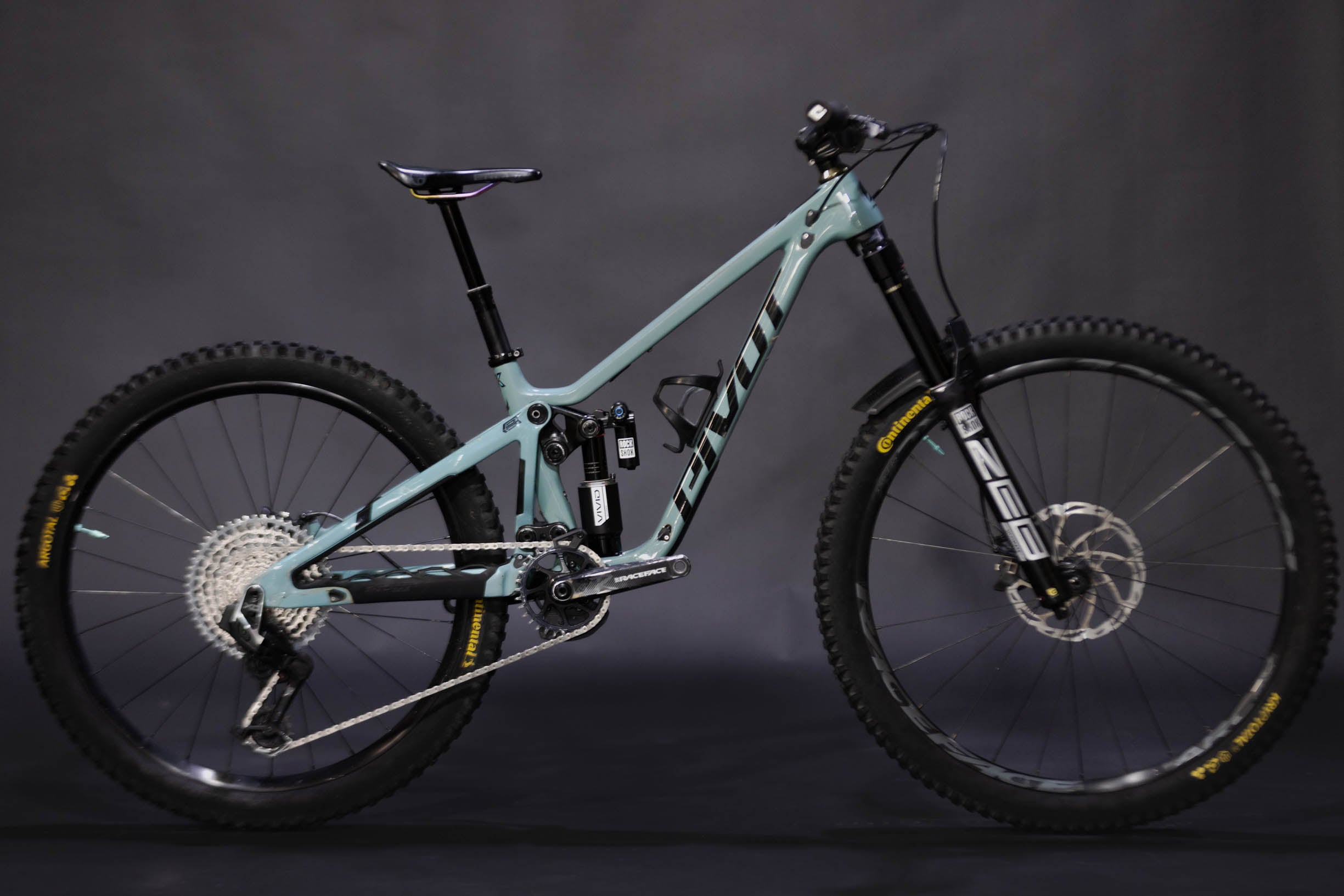 Bicicleta De Montaña Doble Suspensión Pivot Cycles Mach 6 27.5/29" Talla X-Small (2024) Seminueva