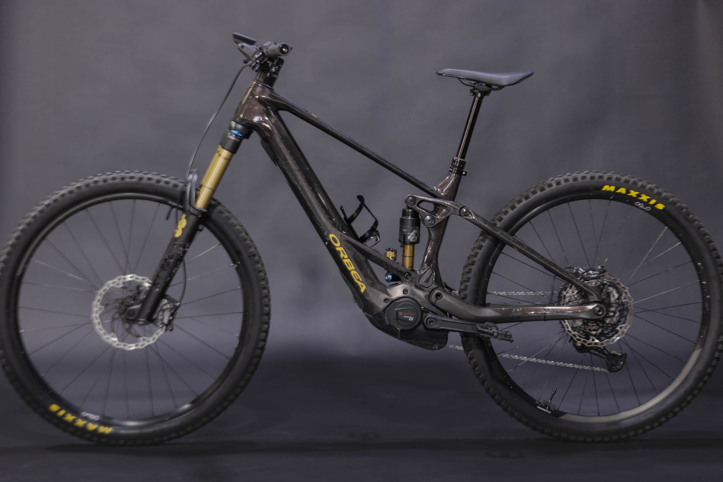 Bicicleta de Montaña Asistida Doble Suspensión Orbea Wild E 29" Talla Medium (2023) Seminueva