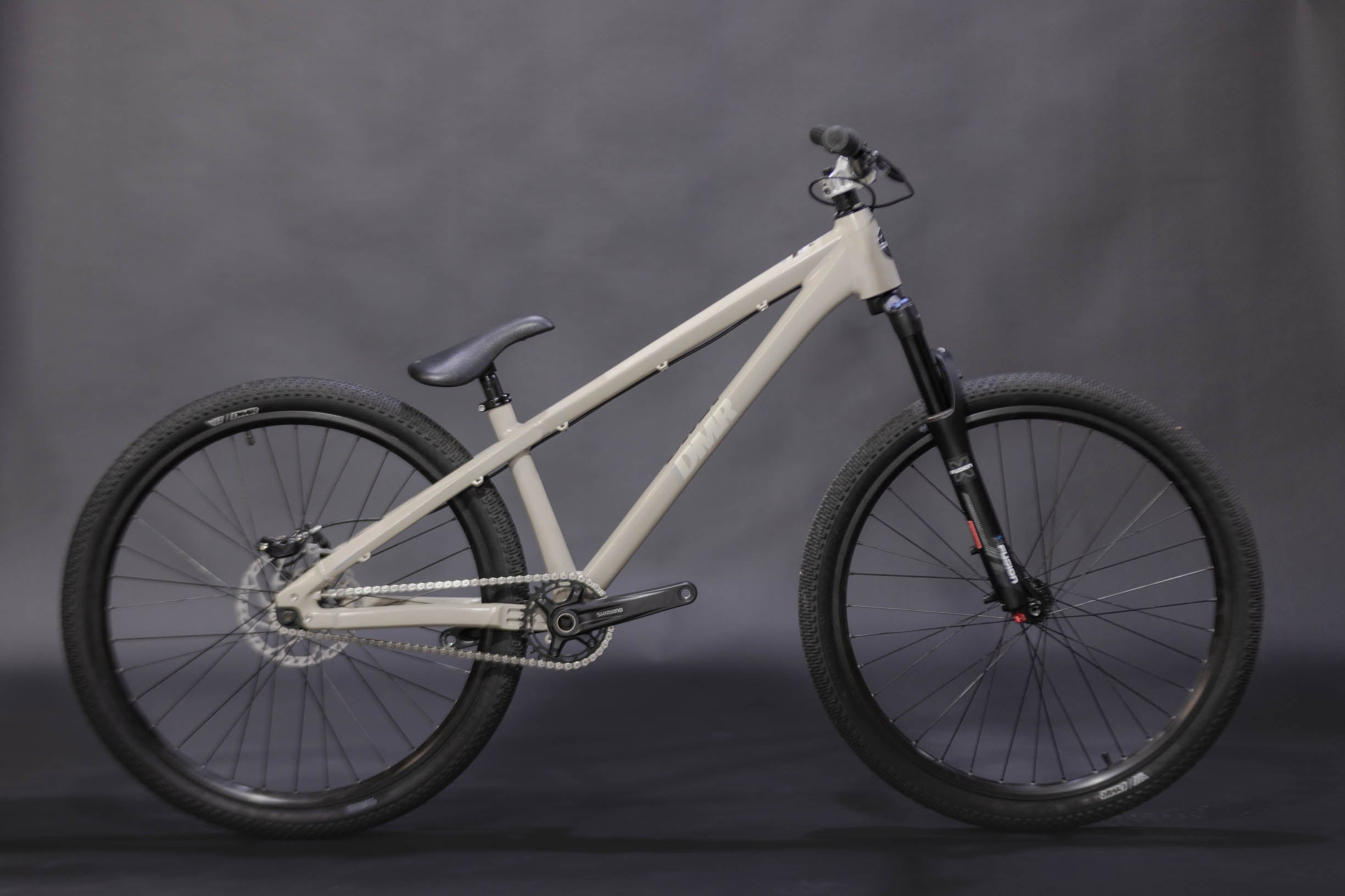 Bicicleta de ciudad Dirt Jump DMR Rhythm Talla Regular Rodado 26