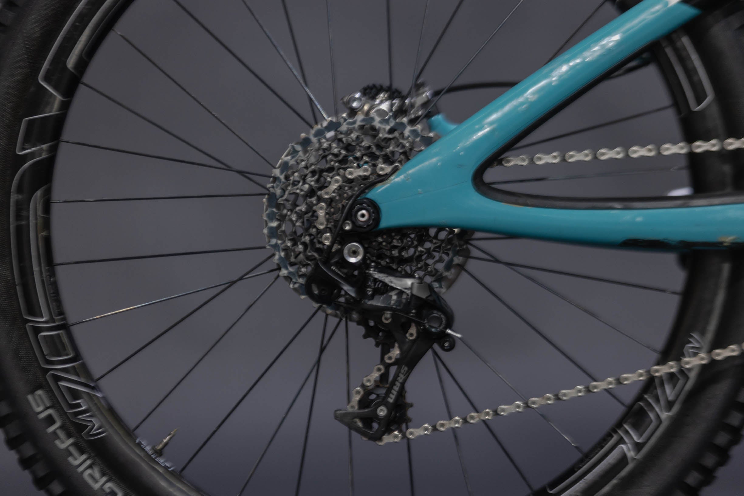 Bicicleta de Montaña Doble Supensión Yeti Cycles SB6 27.5" Talla Medium (2018) Seminueva