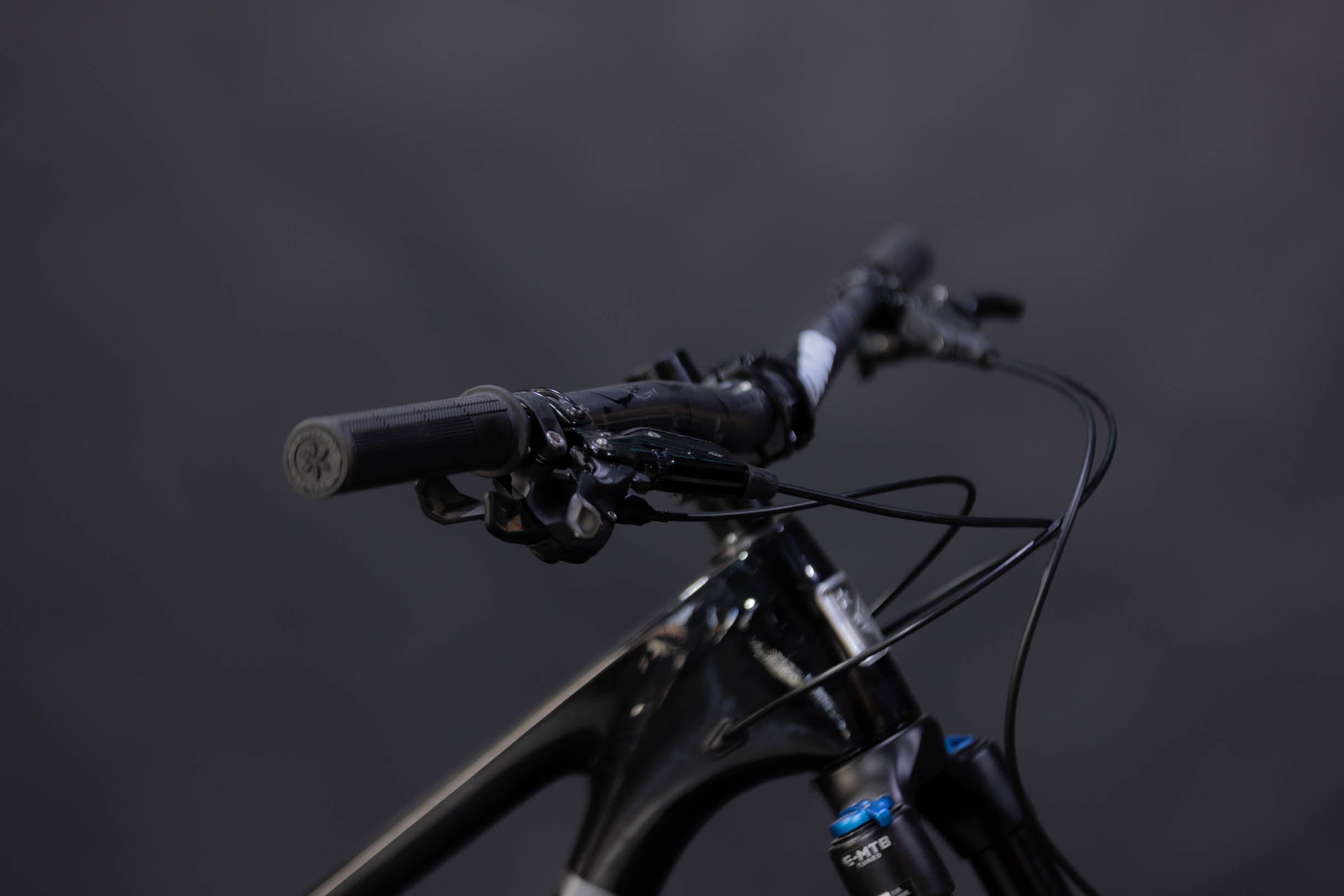 Bicicleta de Montaña Doble Suspensión Marin Bikes Alpine Trail Carbon 27.5/29" Talla Medium (2024) Seminueva