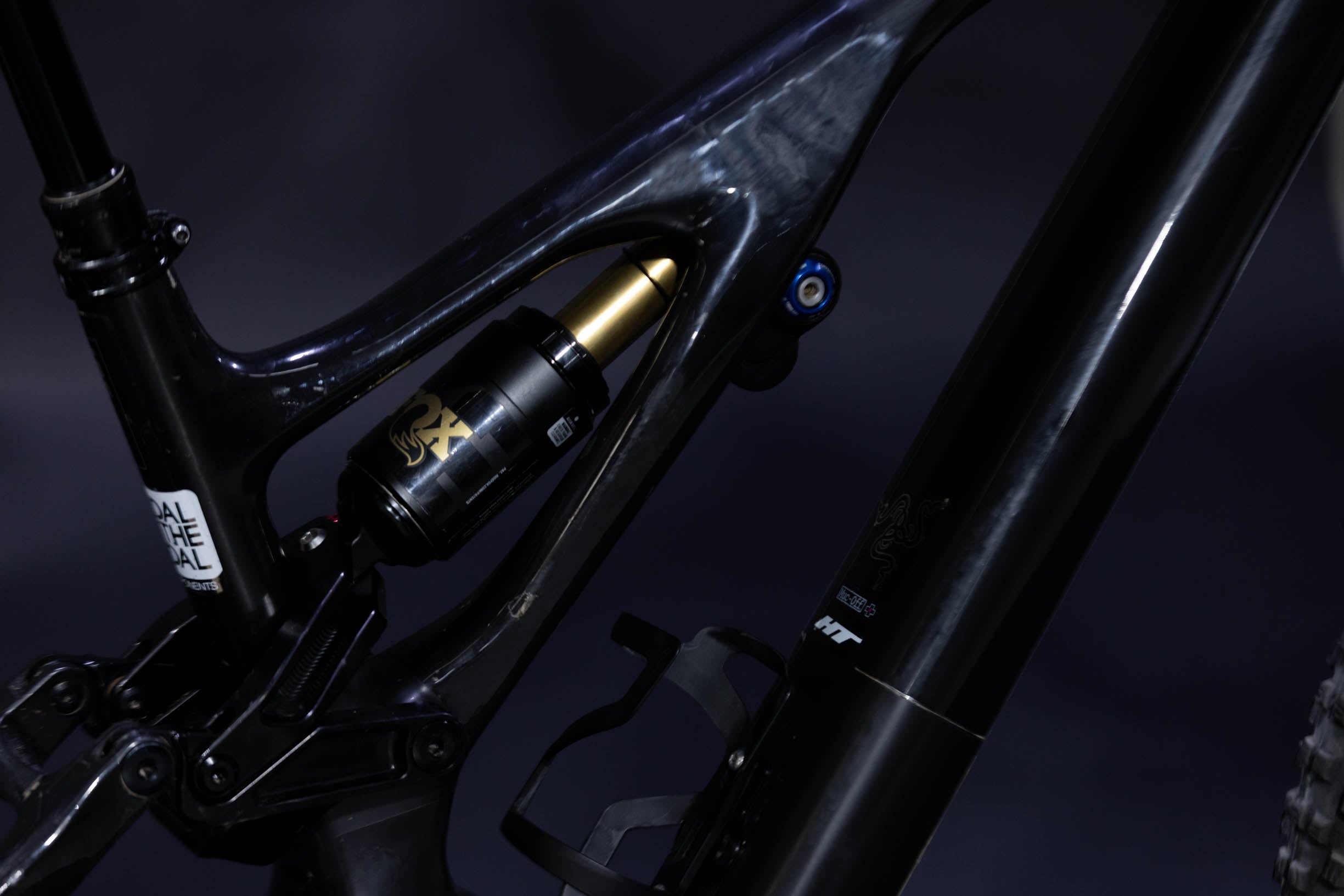 Bicicleta de Montaña Asistida Doble Suspensión Specialized Levo Expert Carbon 27./29" Talla S5 (2024) Seminueva