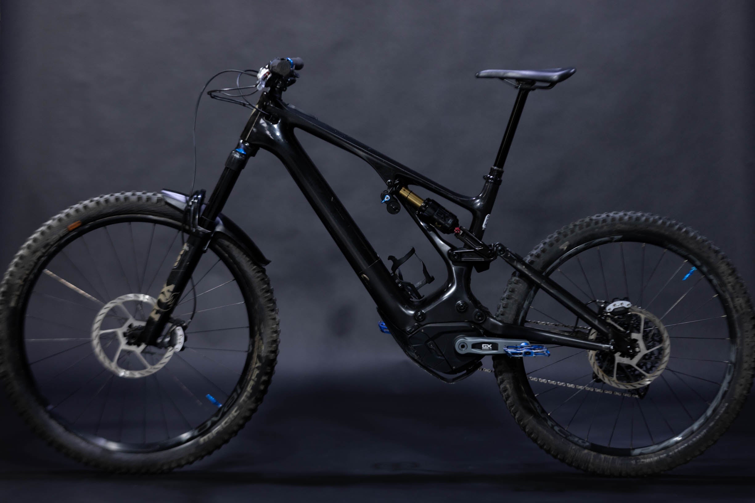 Bicicleta de Montaña Asistida Doble Suspensión Specialized Levo Expert Carbon 27./29" Talla S5 (2024) Seminueva