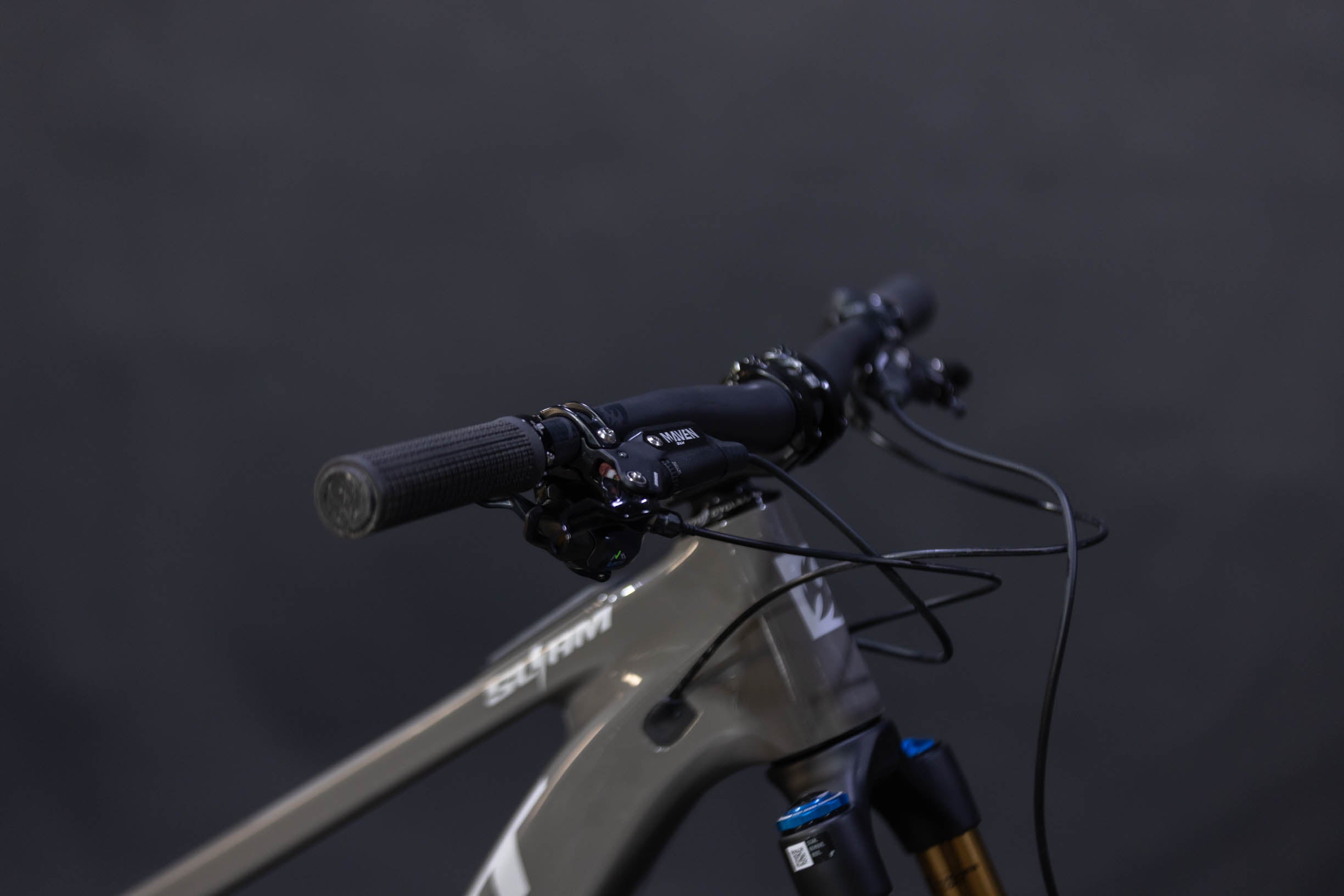 Bicicleta de Montaña Asistida Doble Suspensión Pivot Cycles SL/AM 29" Talla Medium (2025) Seminueva