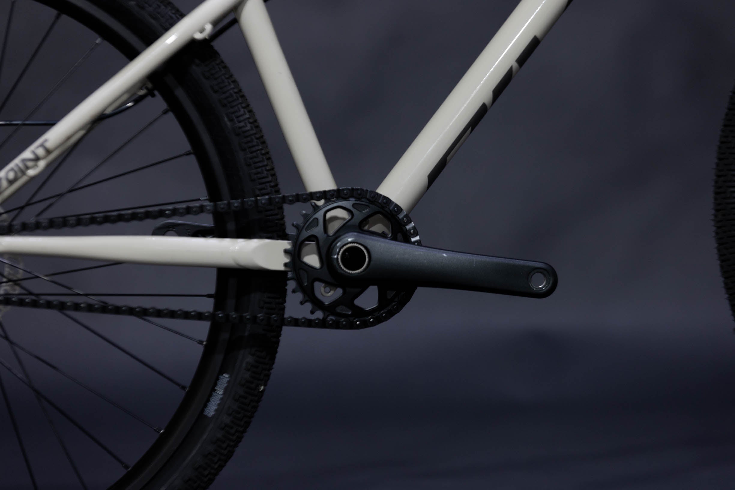 Bicicleta de ciudad Dirt Jump Pivot Point Talla Regular Rodado 26" (2024) Seminueva