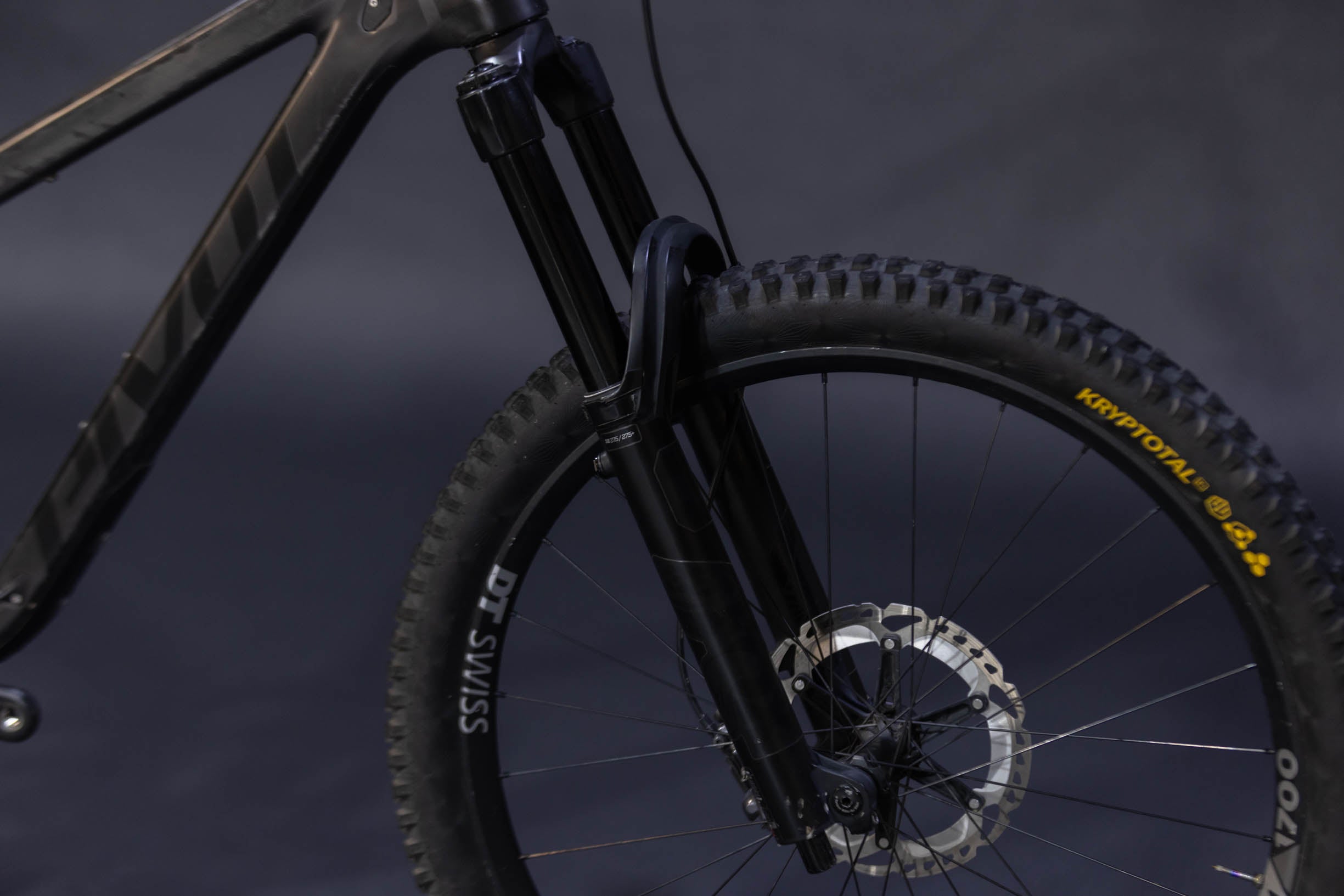 Bicicleta De Montaña Doble Suspensión Pivot Cycles Mach 6 27.5" Talla Medium (2023) Seminueva