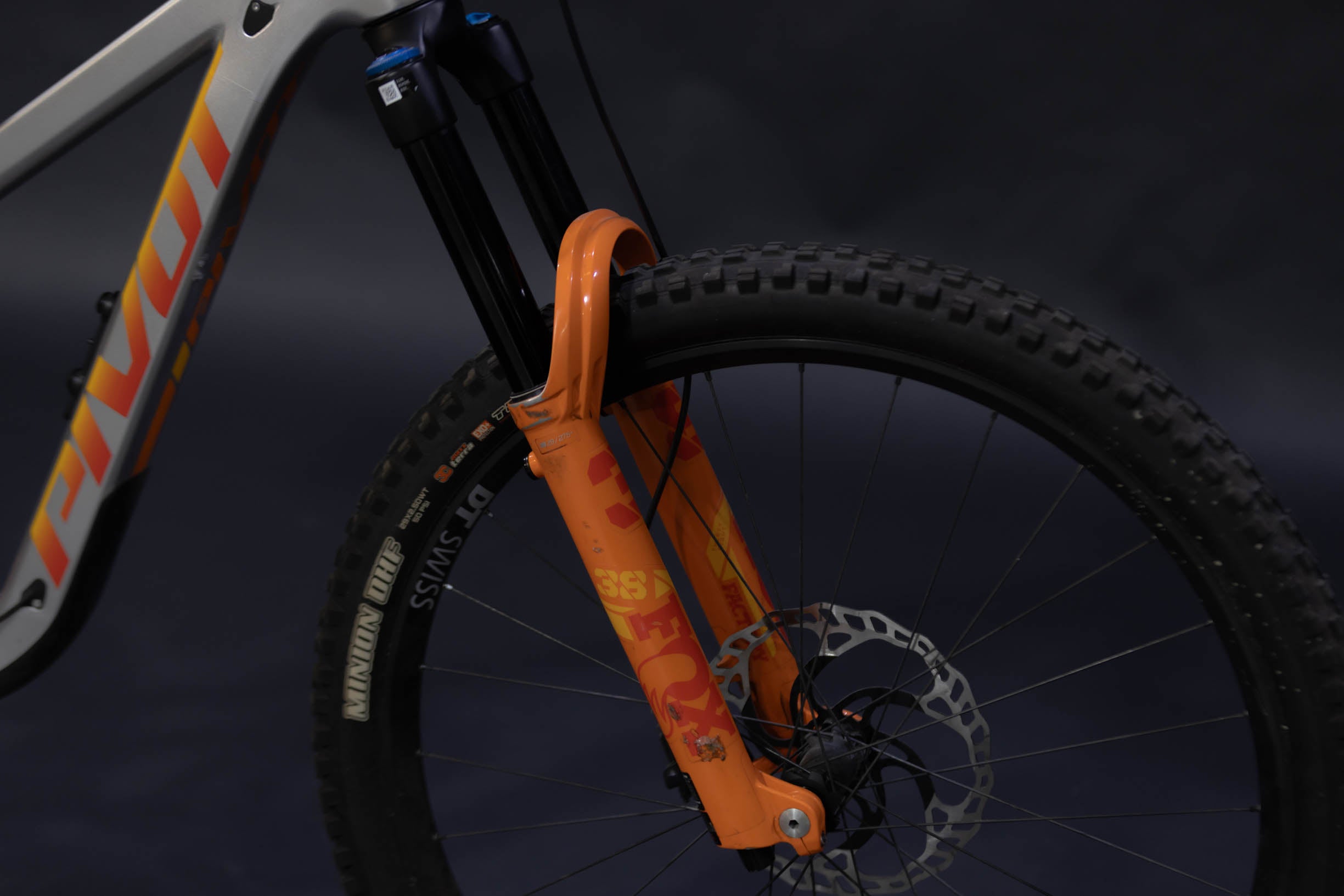 Bicicleta De Montaña Doble Suspensión Pivot Cycles Firebird 29" Talla Small (2024) Seminueva