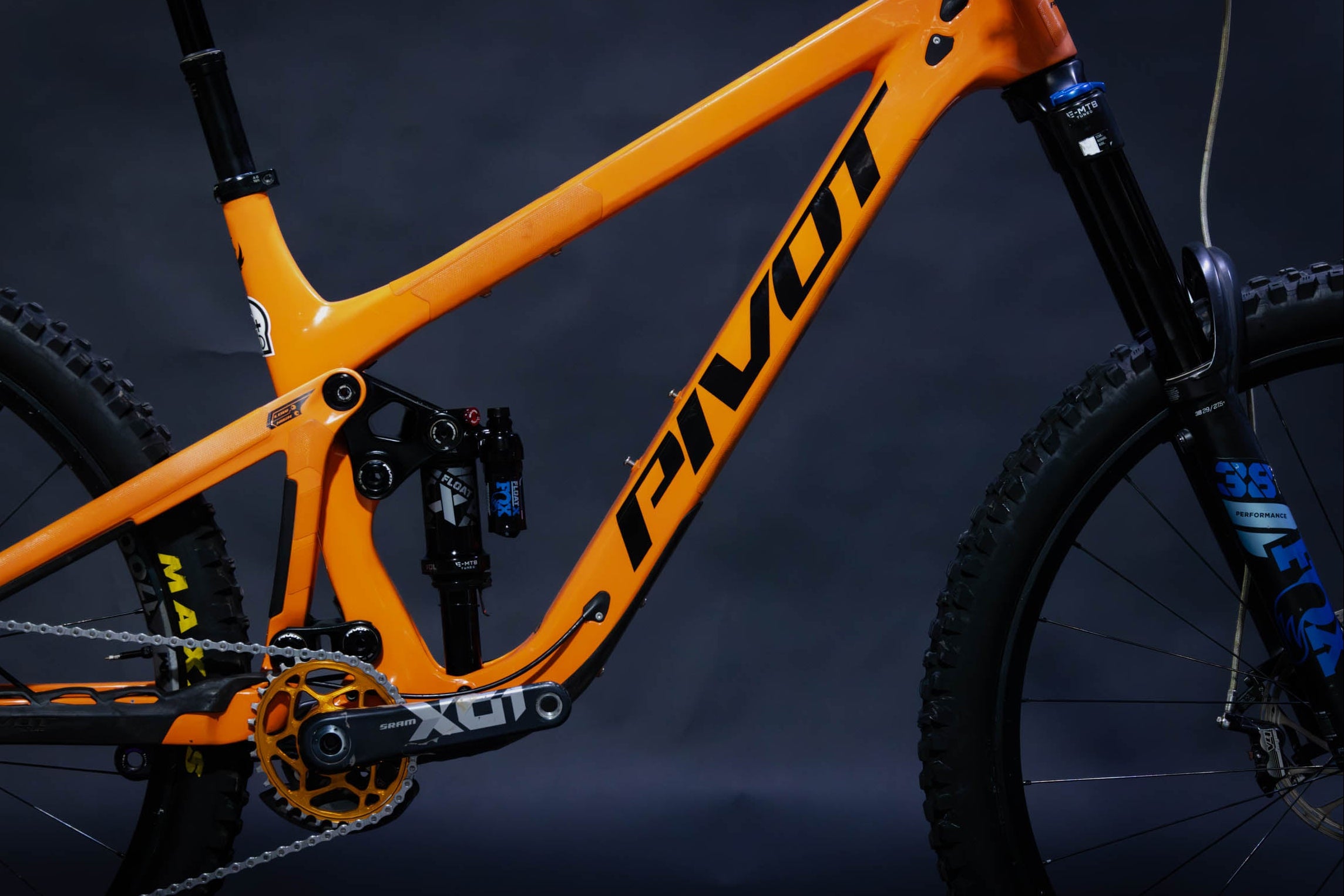 Bicicleta De Montaña Doble Suspensión Pivot Cycles Firebird 29" Talla Large (2023) Seminueva