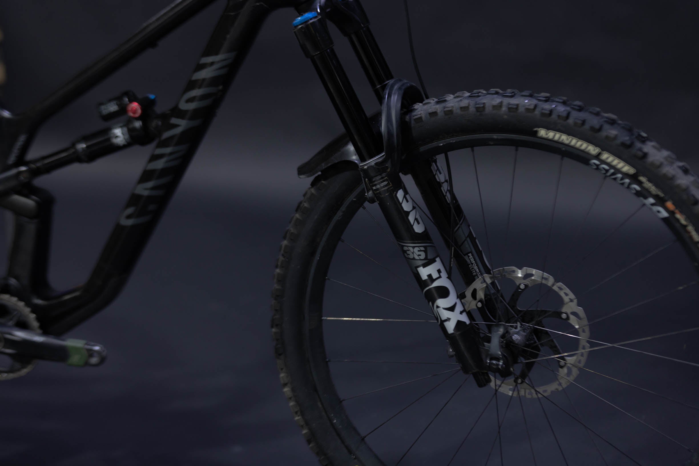 Bicicleta de Montaña Doble Supensión Canyon Spectral CF 29" Talla Medium (2021) Seminueva