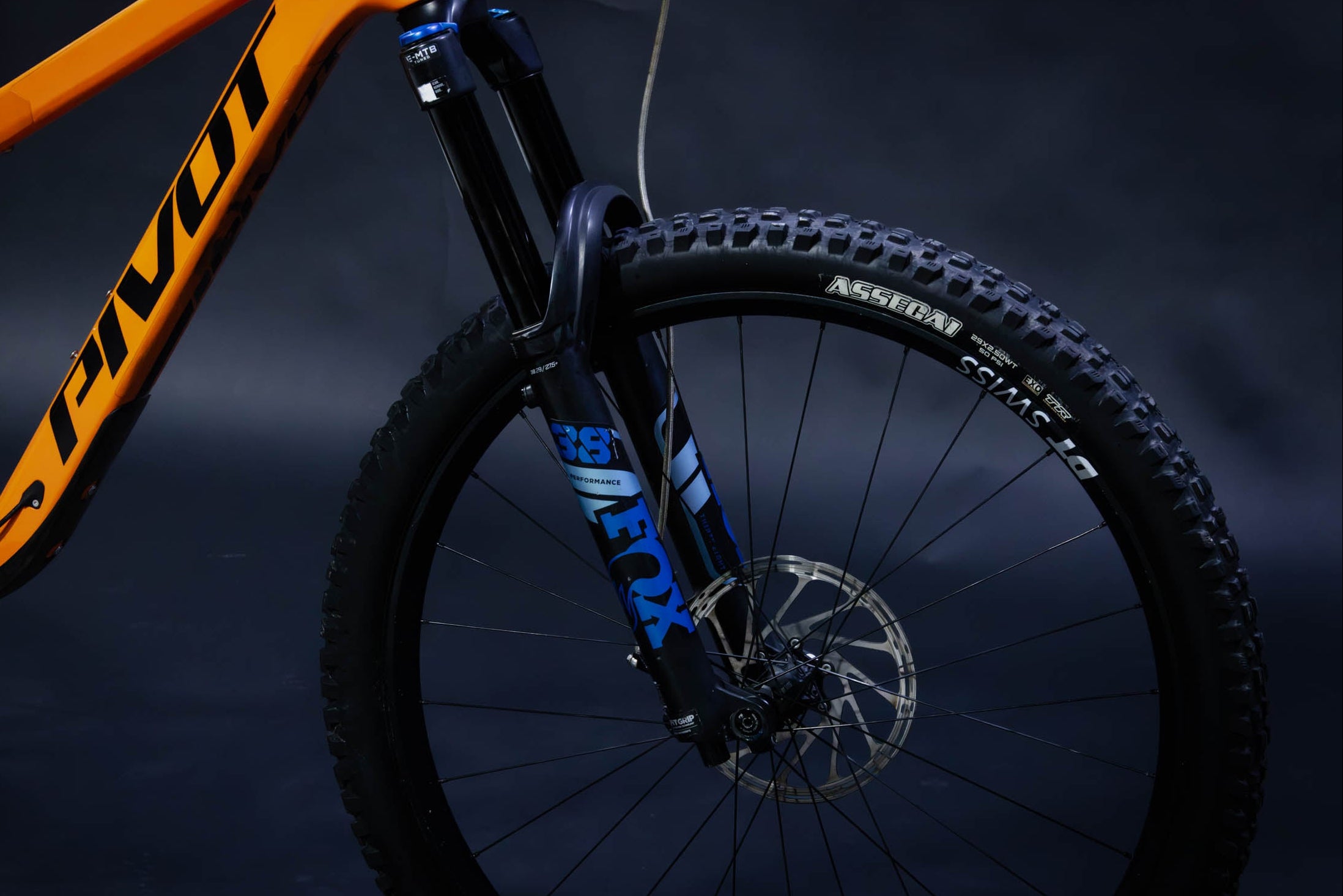Bicicleta De Montaña Doble Suspensión Pivot Cycles Firebird 29" Talla Large (2023) Seminueva