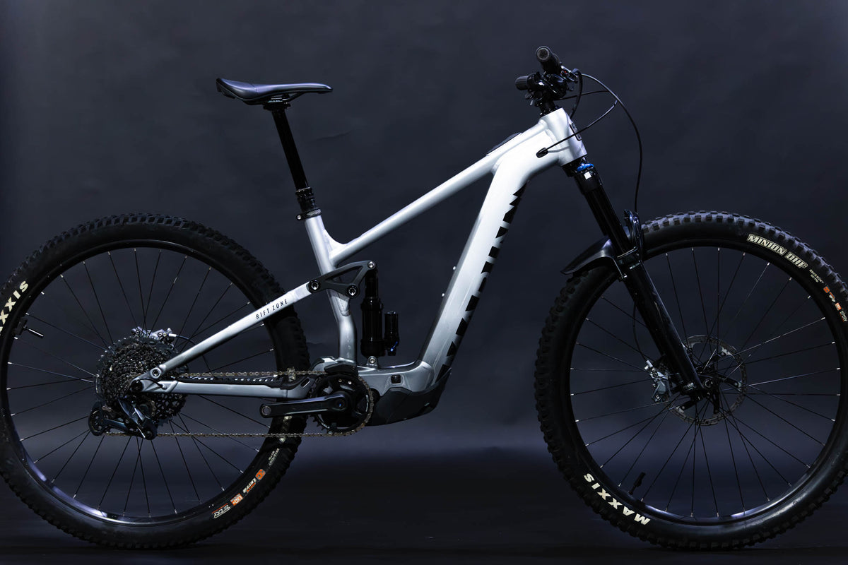 Bicicleta de Montaña Asistida Doble Suspensión Marin Rift Zone EL2 29" Talla Medium (2025) Seminueva