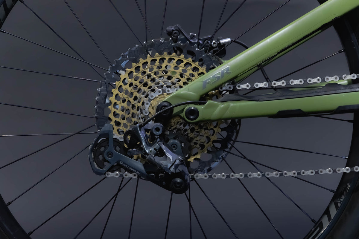 Bicicleta de Montaña Asistida Doble Suspensión Specialized Kenevo 27.5" Talla Large S4 (2022) Seminueva