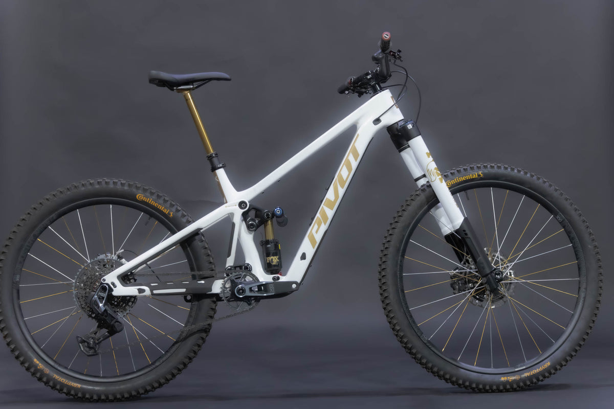 Bicicleta De Montaña Doble Suspensión Pivot Cycles Firebird 29" Talla Medium (2025) Seminueva