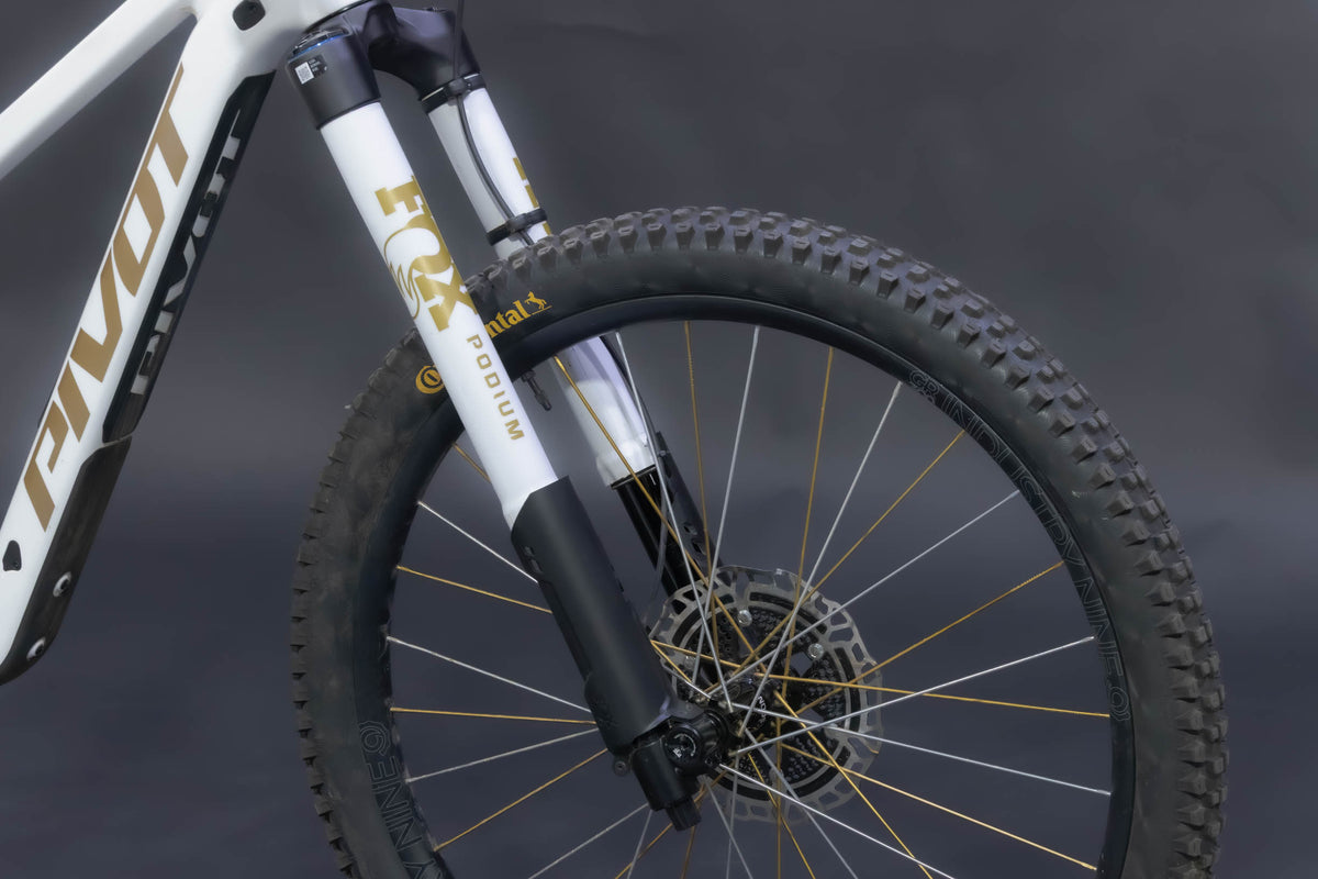 Bicicleta De Montaña Doble Suspensión Pivot Cycles Firebird 29" Talla Medium (2025) Seminueva