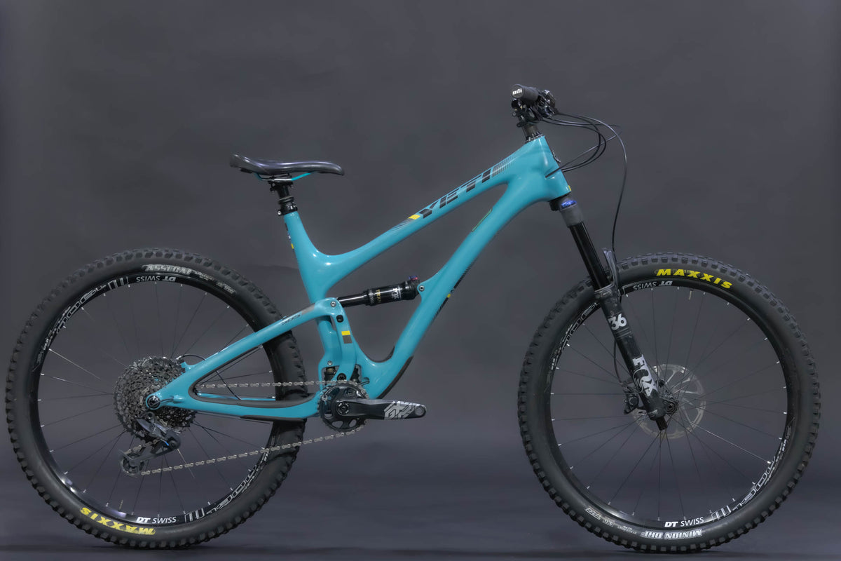 Bicicleta de Montaña Doble Supensión Yeti Cycles SB5 27.5" Talla Large (2018) Seminueva