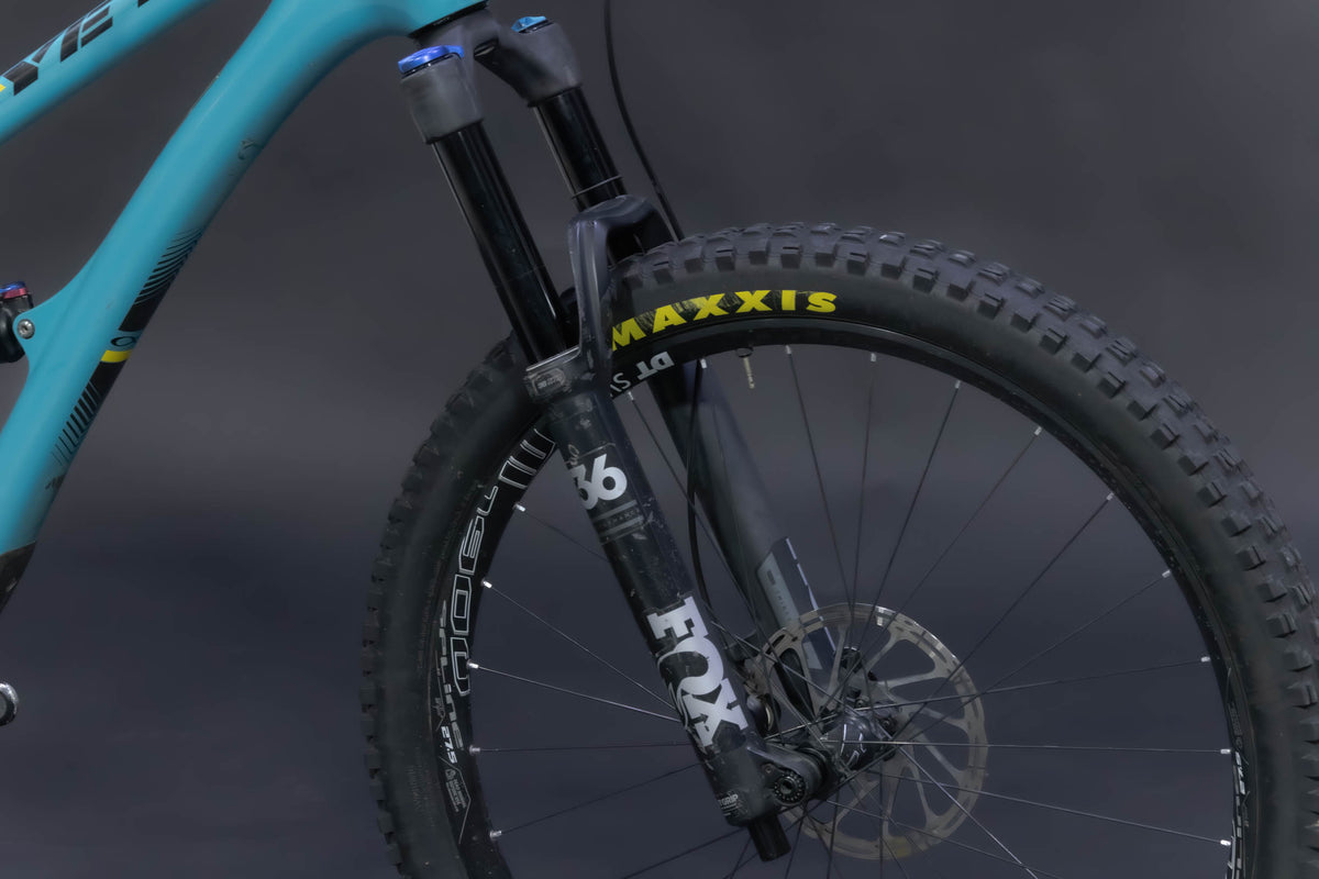 Bicicleta de Montaña Doble Supensión Yeti Cycles SB5 27.5" Talla Large (2018) Seminueva