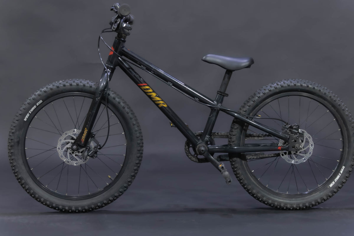Bicicleta para Niño DMR Sidekick Ride 20" Talla Extra Small (2023) Seminueva