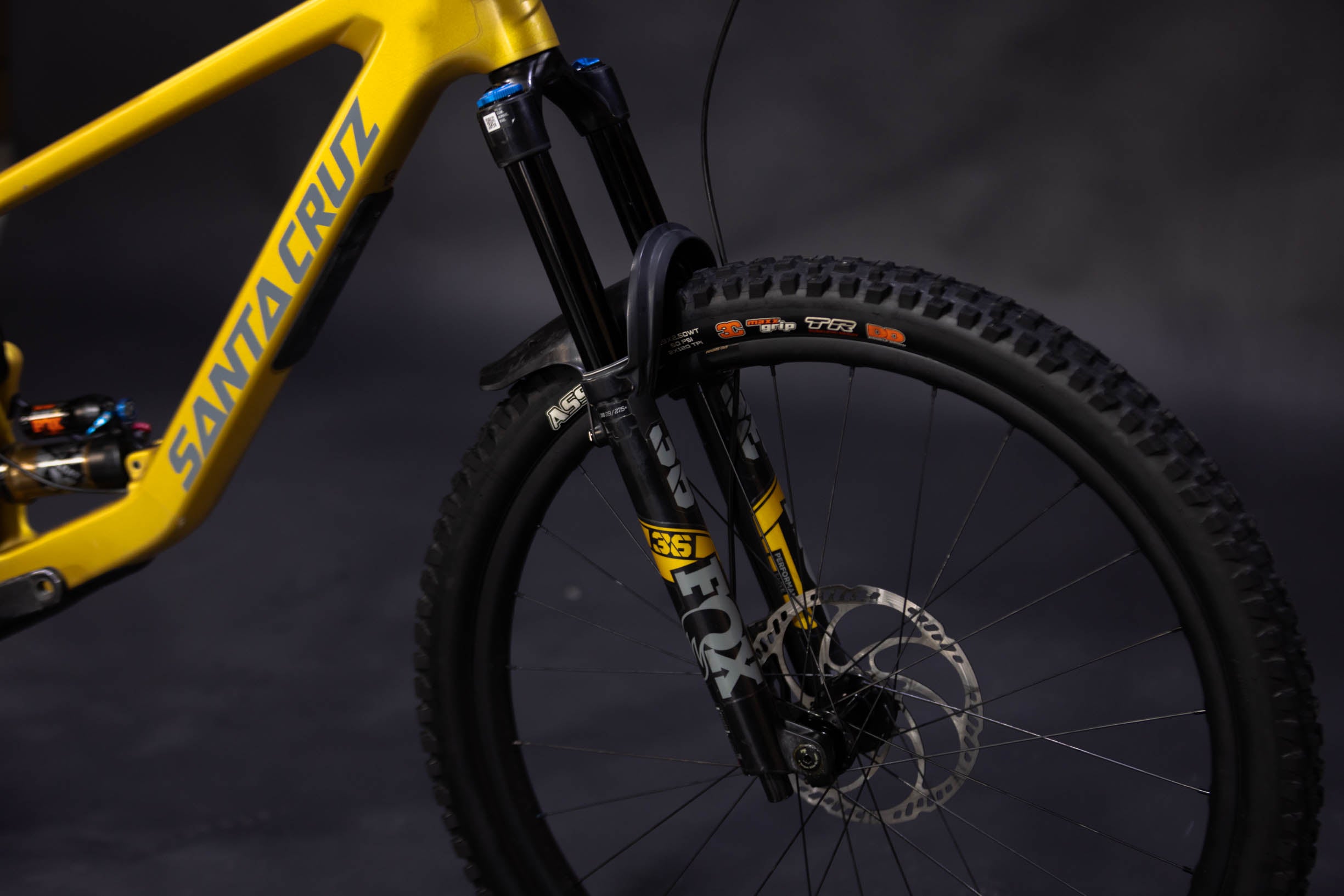 Bicicleta de Montaña Doble Supensión Santa Cruz Bronson 27.5/29" Talla Large (2022) Seminueva