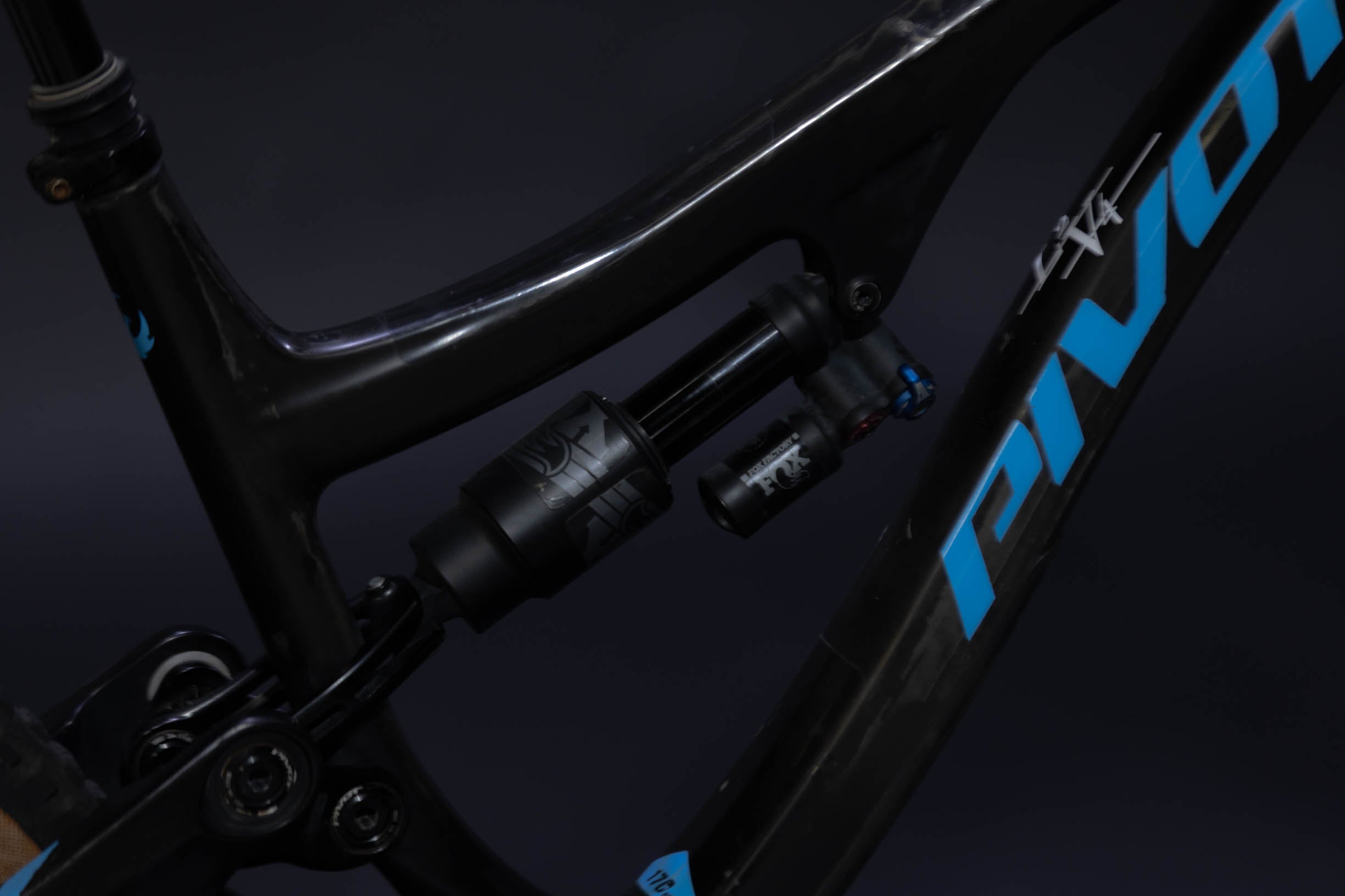 Bicicleta De Montaña Doble Suspensión Pivot Cycles Firebird 27.5" Talla Large (2019) Seminueva