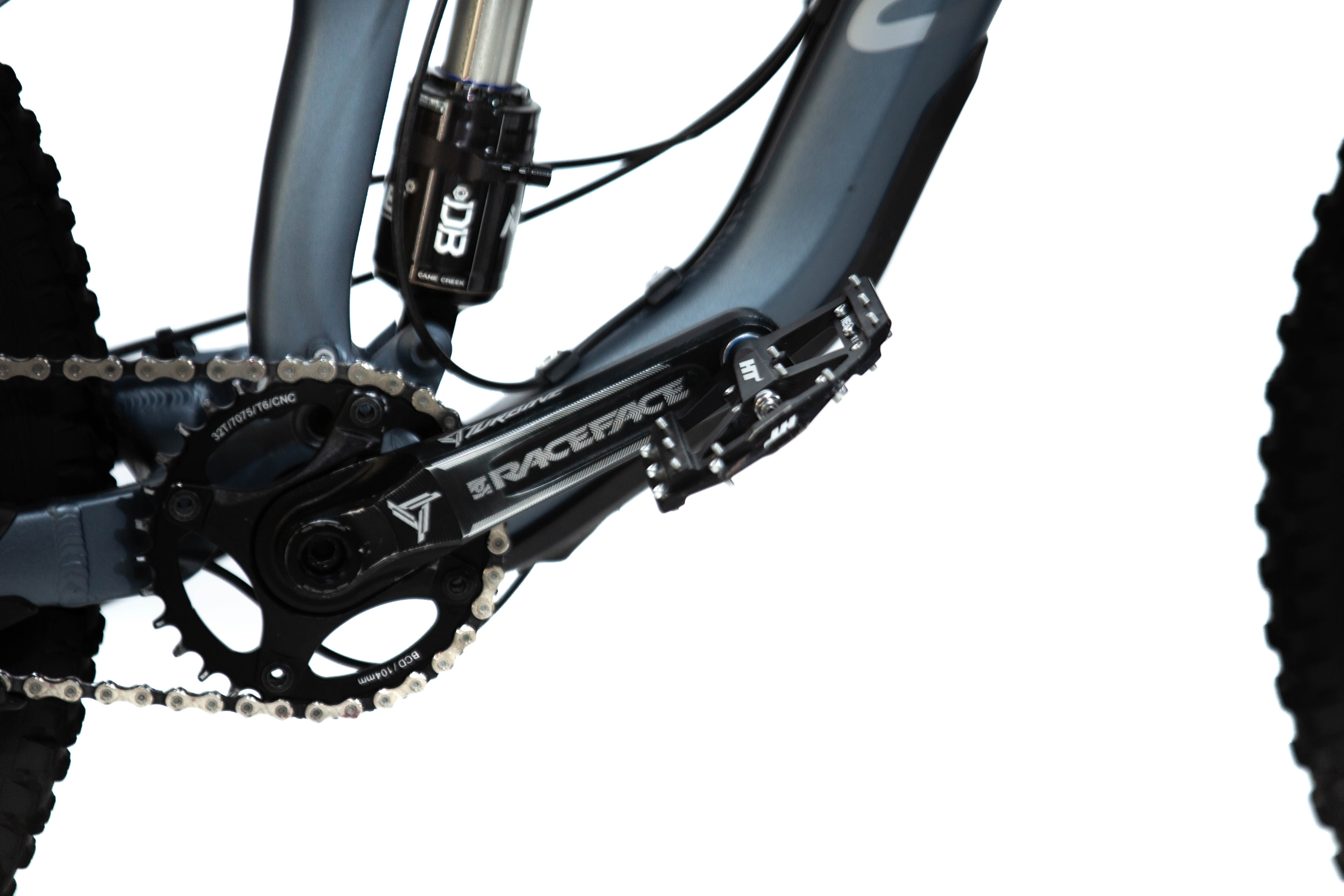 Bicicleta de Montaña Doble Supensión Canyon Strive AL 27.5" Talla Small (2016) Seminueva