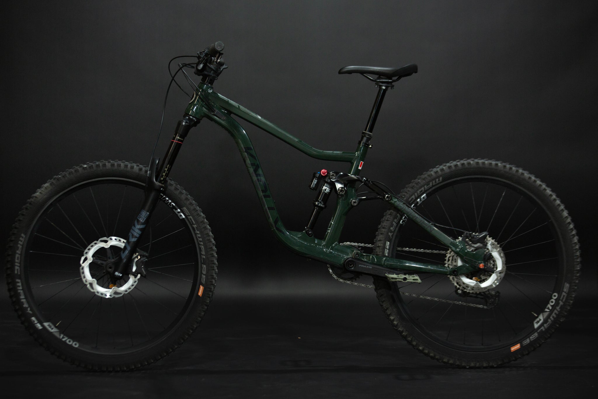 Bicicleta de Montaña Doble Suspensión Knolly Warden 27.5" Talla Medium (2023) Seminueva