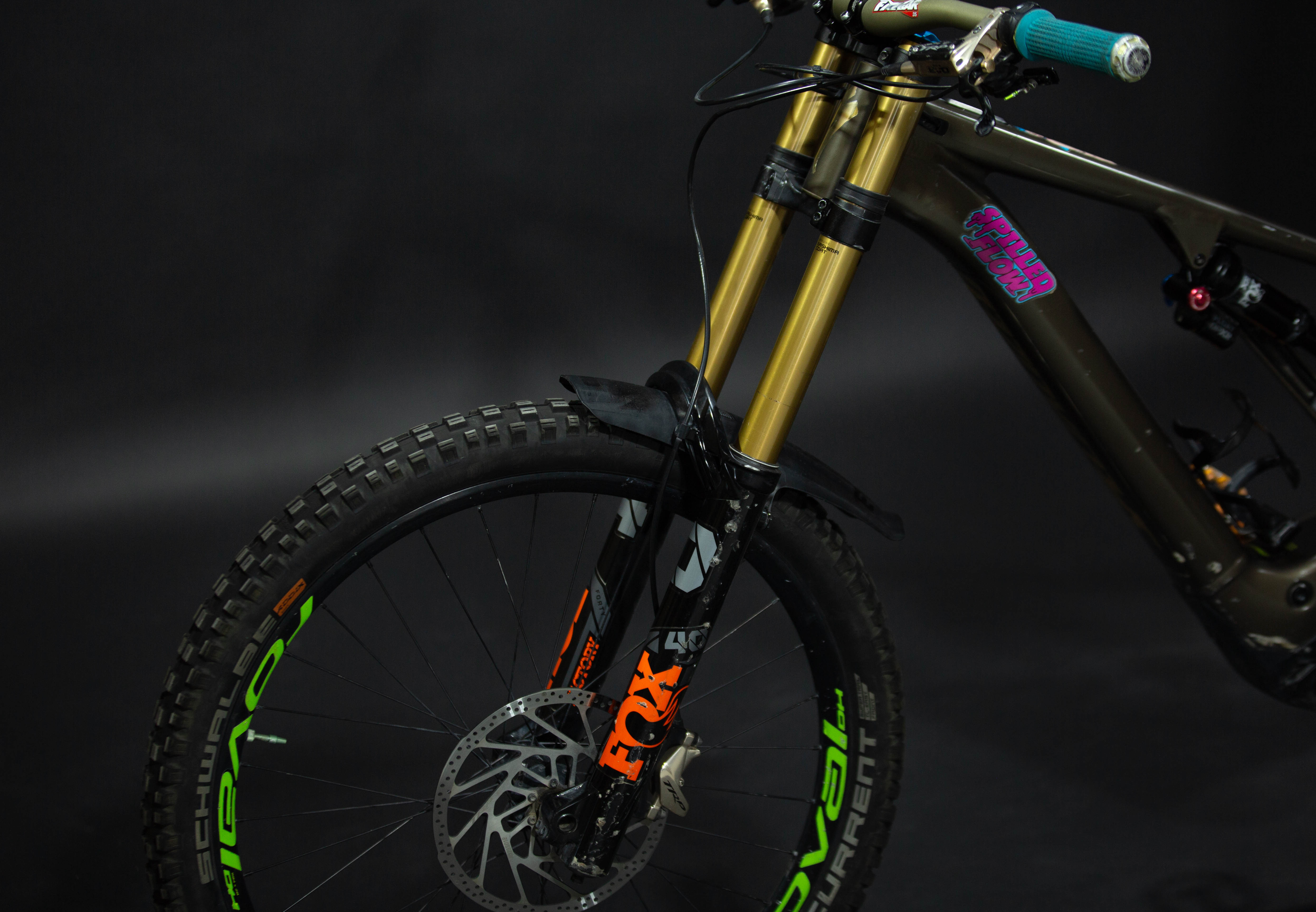 Bicicleta de Montaña Asistida Doble Suspensión Specialized Kenevo Comp 27.5" Talla Medium (2020) Seminueva