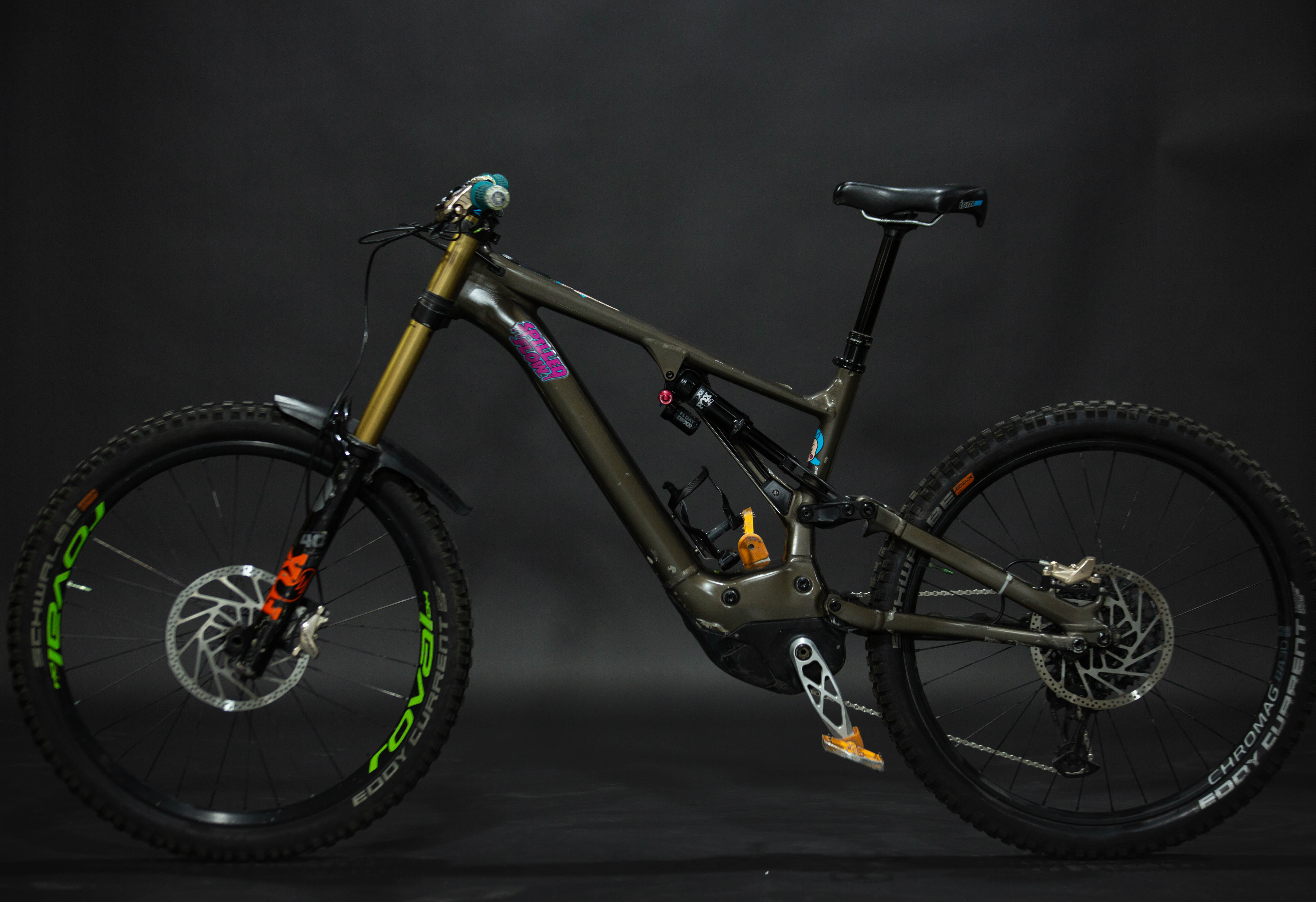 Bicicleta de Montaña Asistida Doble Suspensión Specialized Kenevo Comp 27.5" Talla Medium (2020) Seminueva