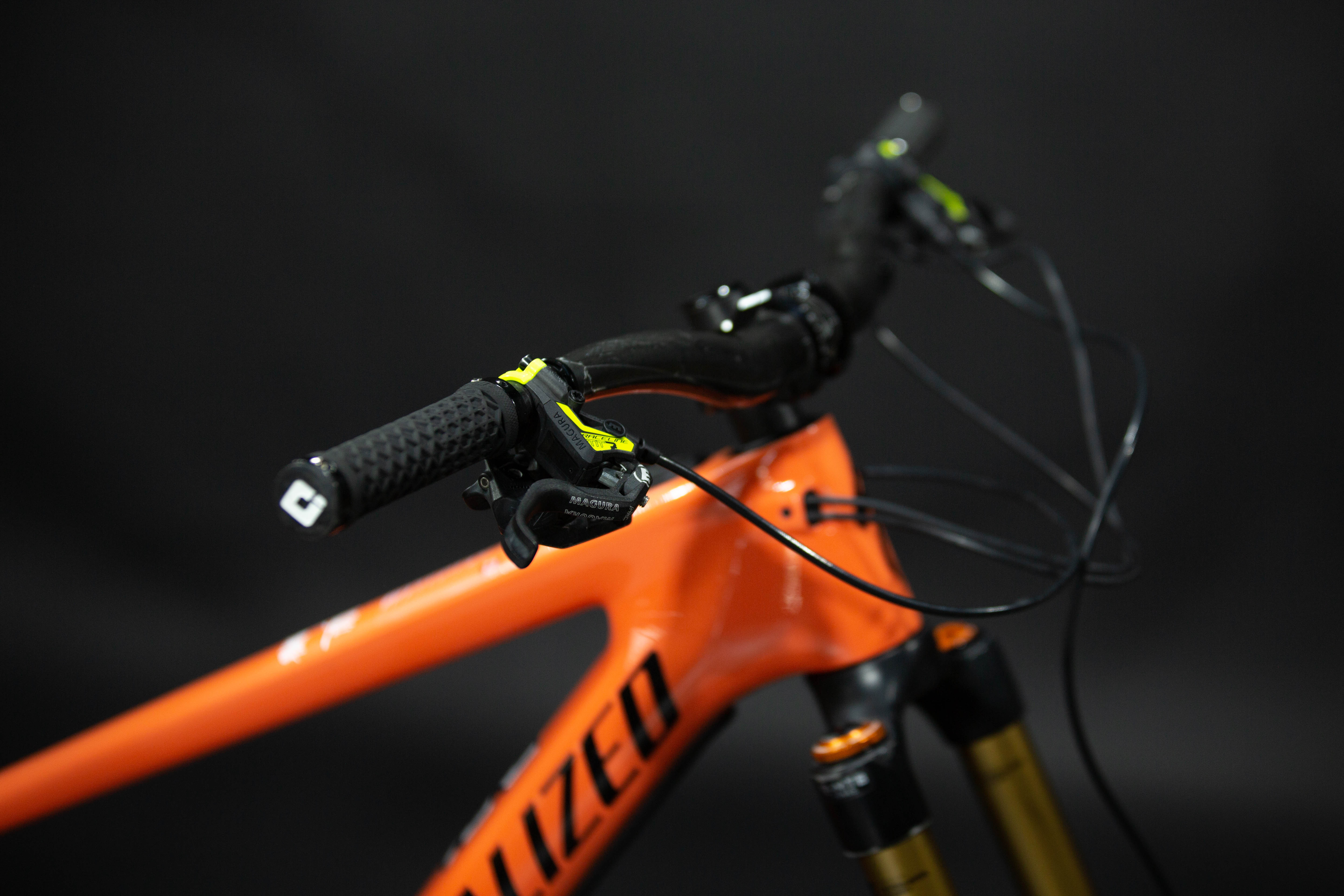 Bicicleta de Montaña Asistida Doble Suspensión Specialized Kenevo SL 29/27.5" Talla Medium S3 (2023) Seminueva