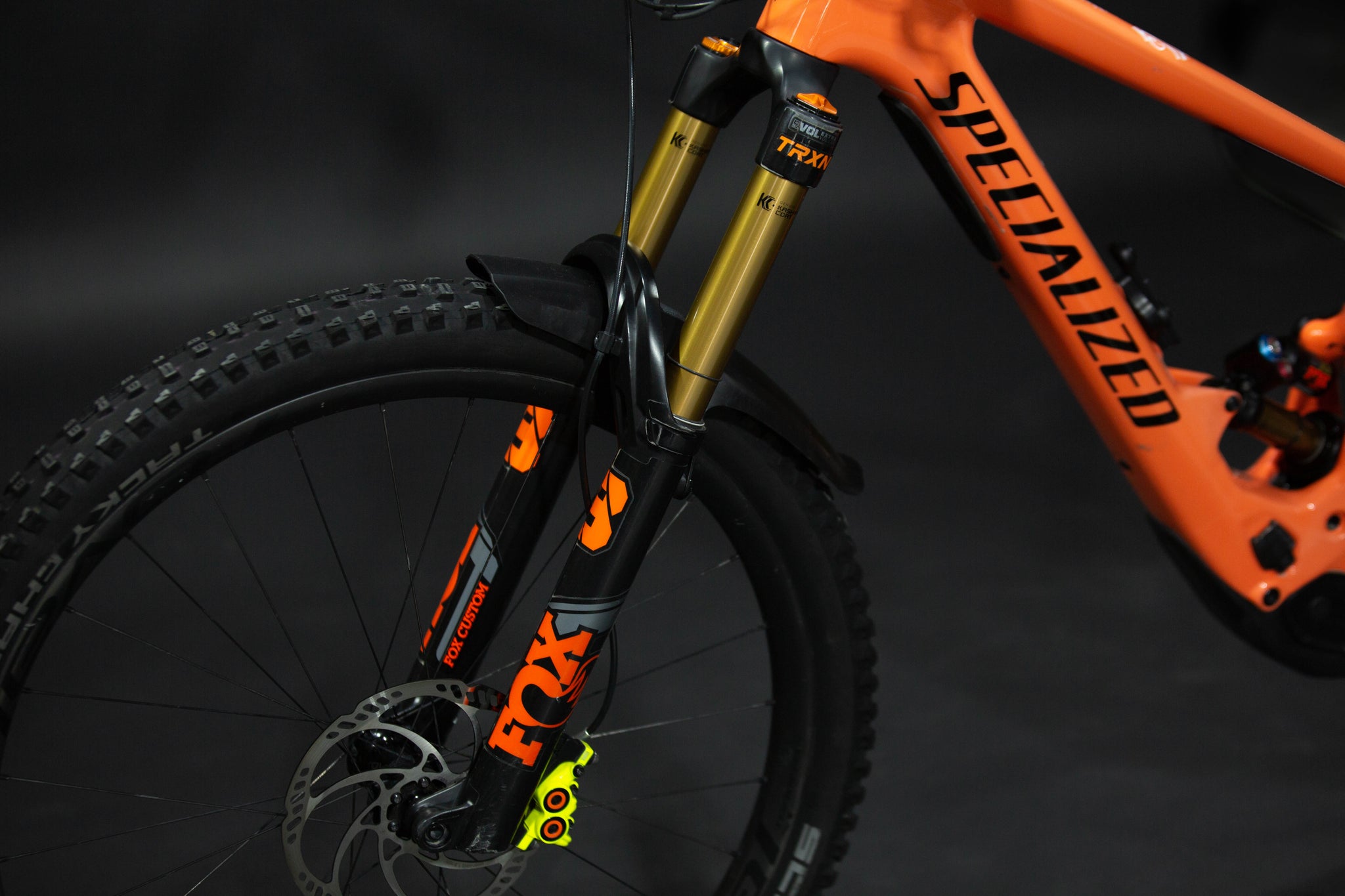 Bicicleta de Montaña Asistida Doble Suspensión Specialized Kenevo SL 29/27.5" Talla Medium S3 (2023) Seminueva