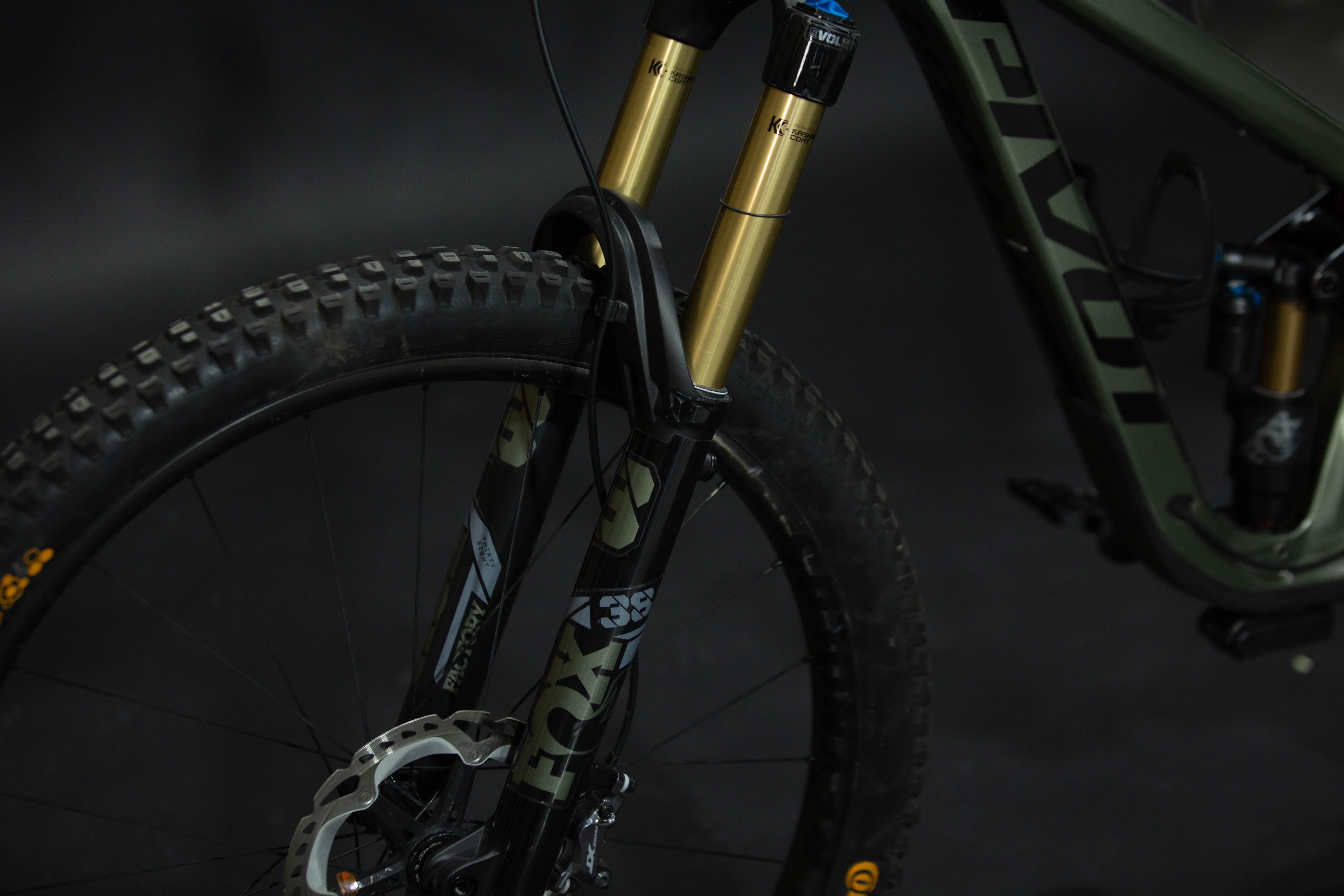 Bicicleta De Montaña Doble Suspensión Pivot Cycles Firebird 29" Talla Small (2024) Seminueva