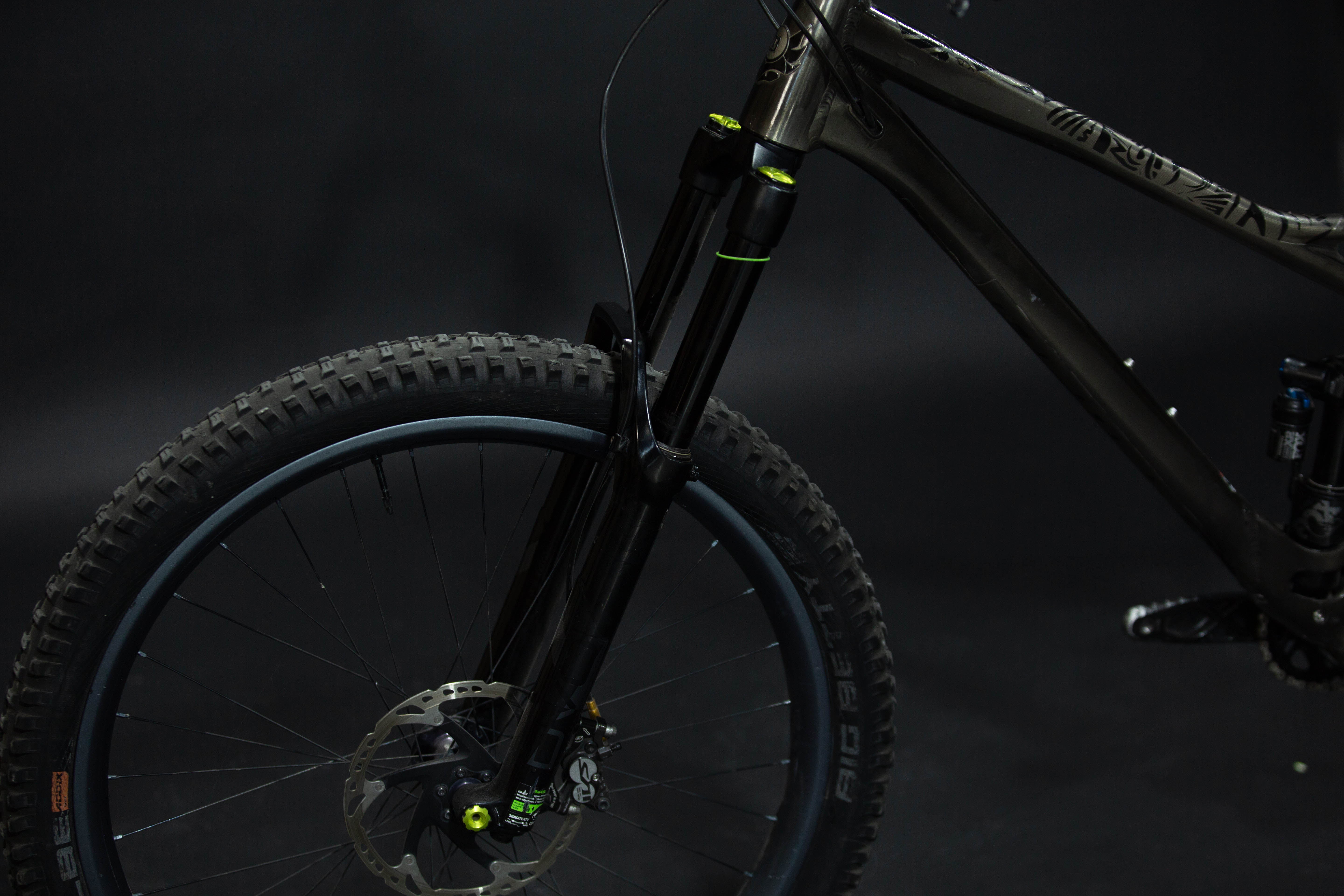 Bicicleta De Montaña Doble Suspensión Banshee Titan 29/27.5" Talla Large (2022) Seminueva