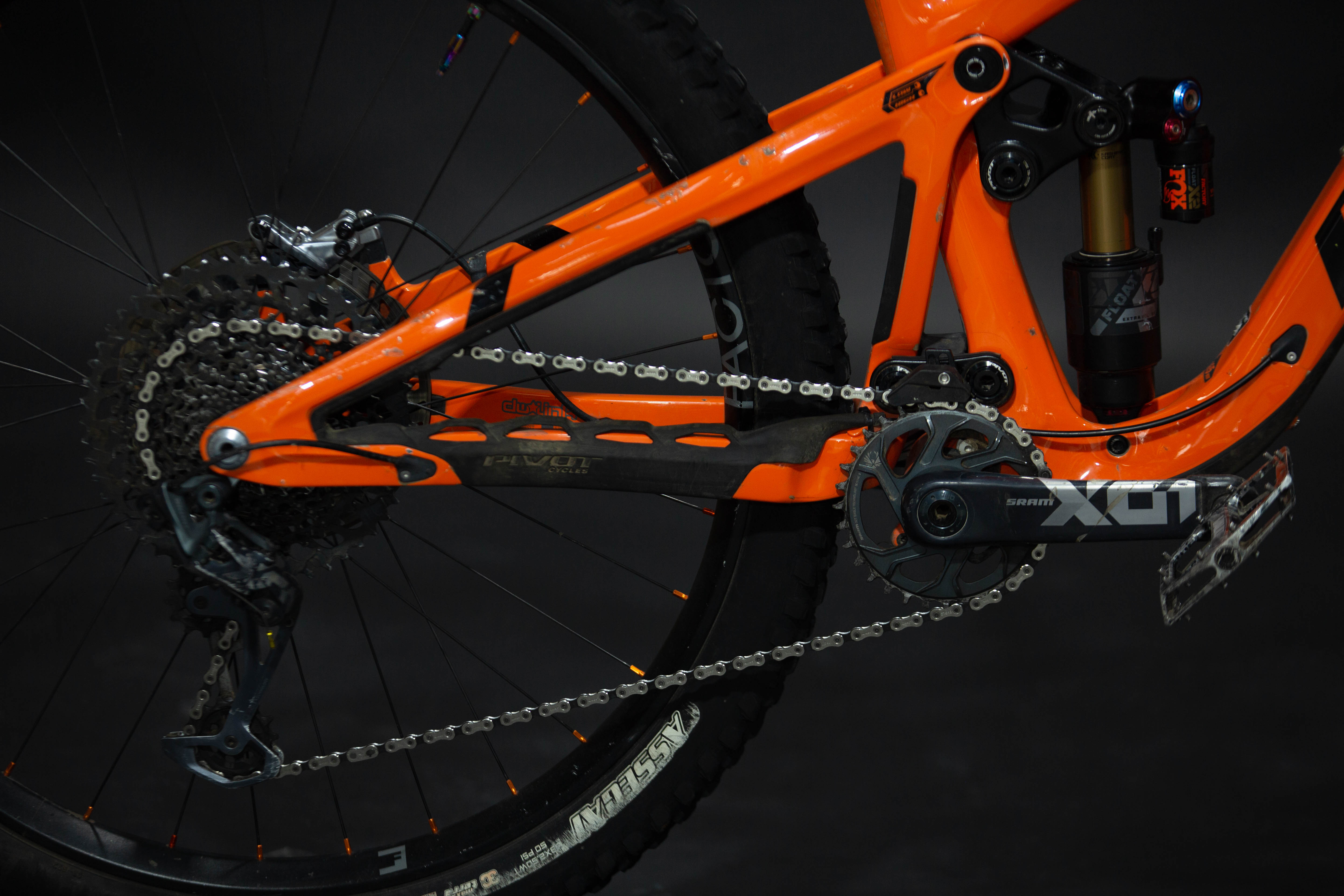 Bicicleta De Montaña Doble Suspensión Pivot Cycles Firebird 29" Talla Medium (2022) Seminueva