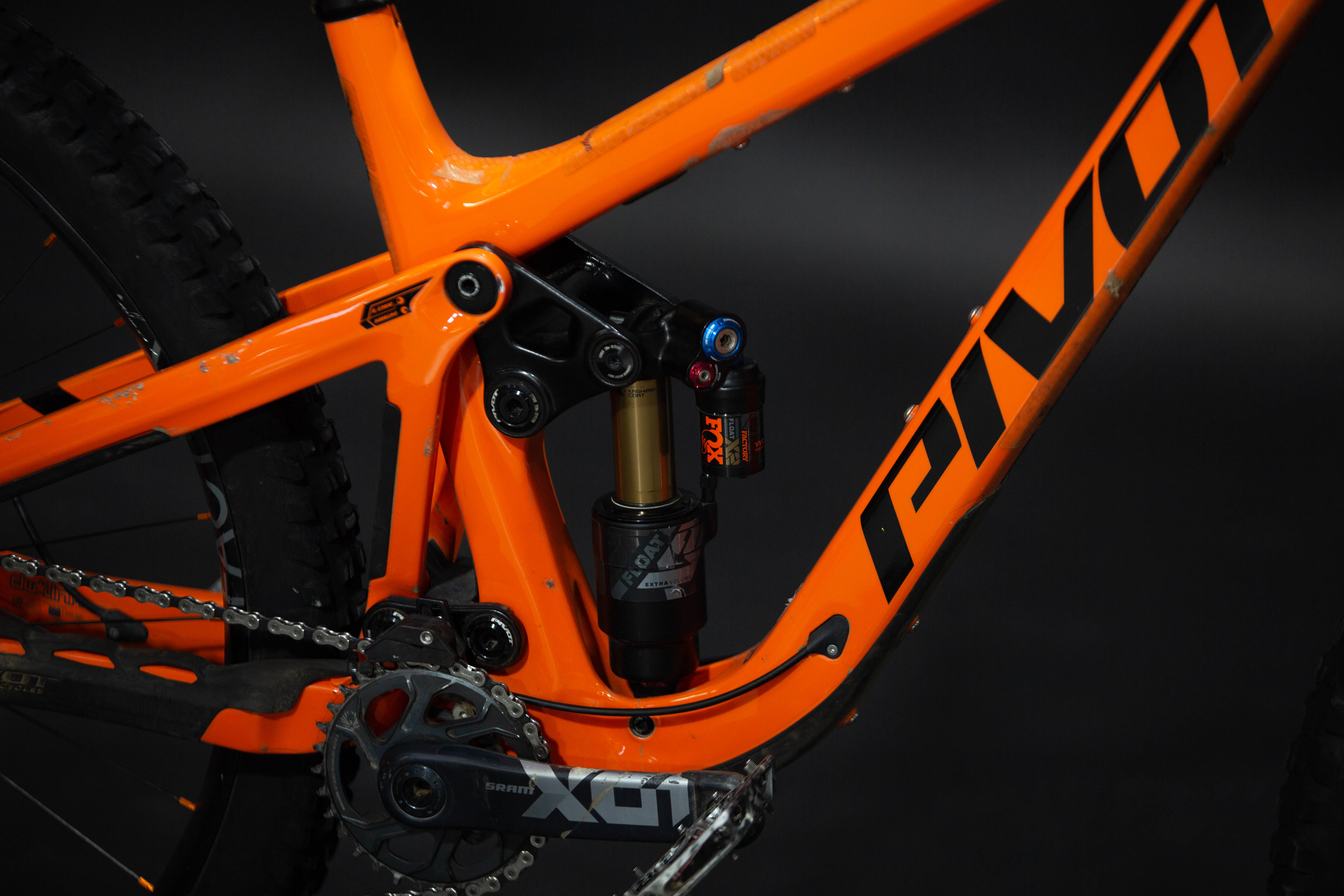 Bicicleta De Montaña Doble Suspensión Pivot Cycles Firebird 29" Talla Medium (2022) Seminueva