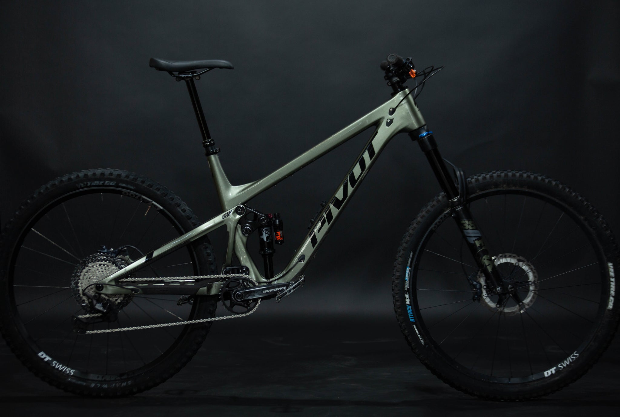 Bicicleta De Montaña Doble Suspensión Pivot Cycles Firebird 29" Talla X-Large (2023) Seminueva