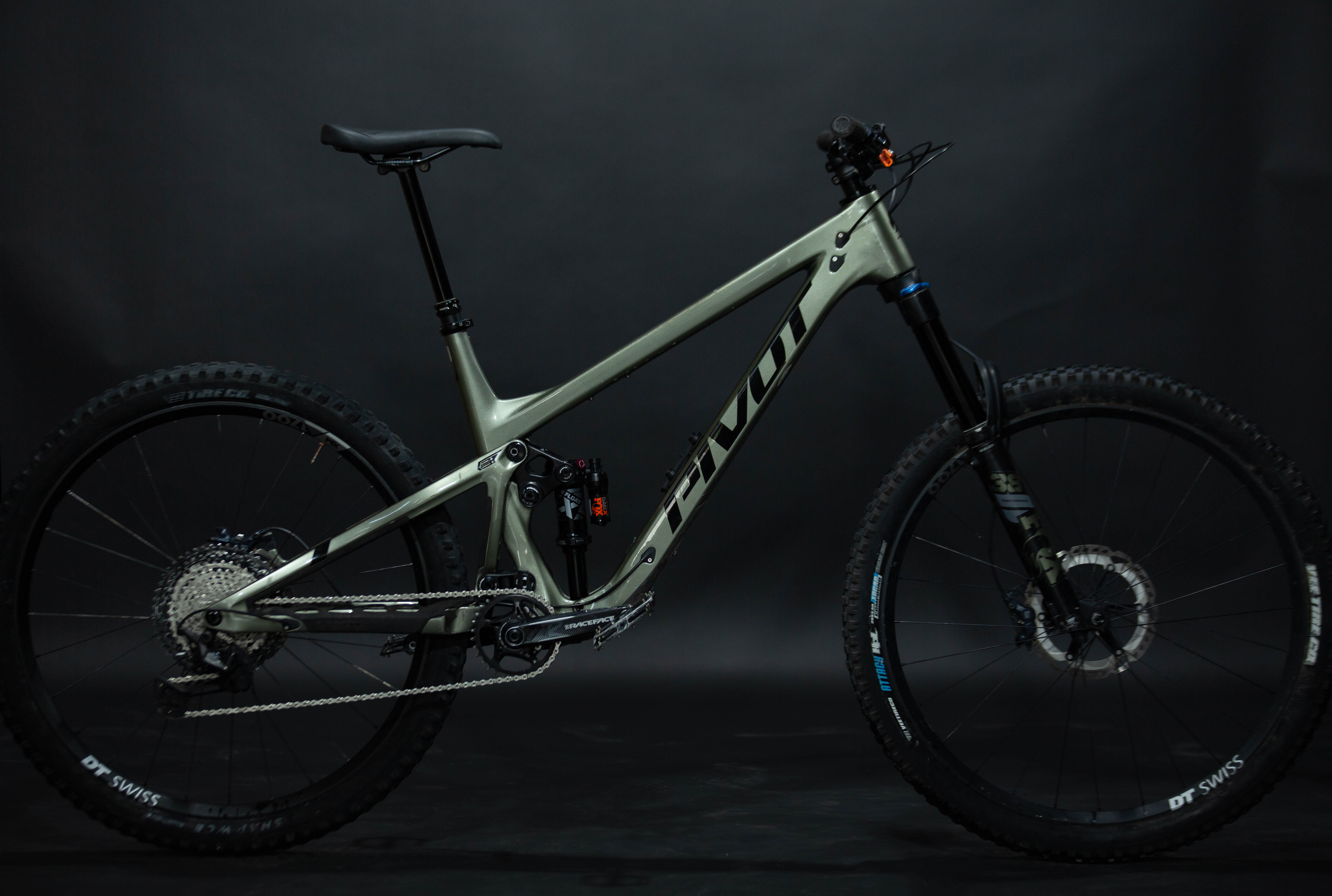 Bicicleta De Montaña Doble Suspensión Pivot Cycles Firebird 29" Talla X-Large (2023) Seminueva