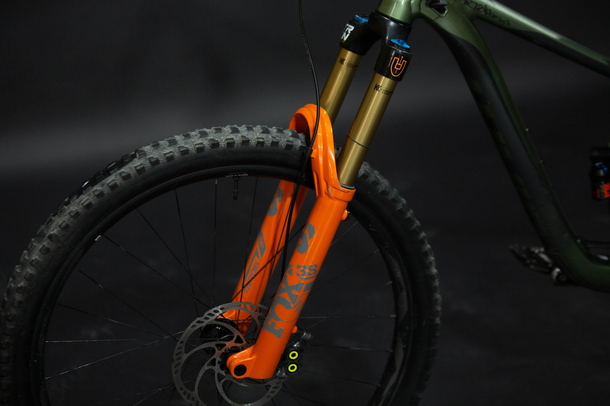 Bicicleta de Montaña Doble Suspensión Giant Reign 29" Talla Medium (2020) Seminueva