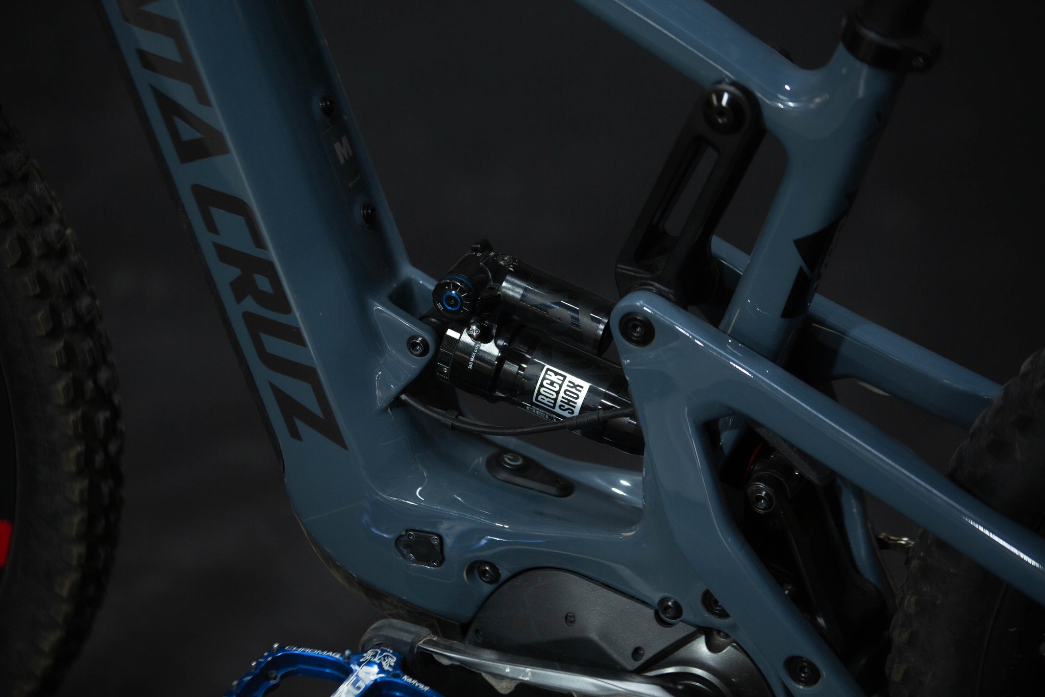 Bicicleta de Montaña Asistida Doble Suspensión Santa Cruz Heckler CC 29/27.5" Talla Medium (2023)Seminueva