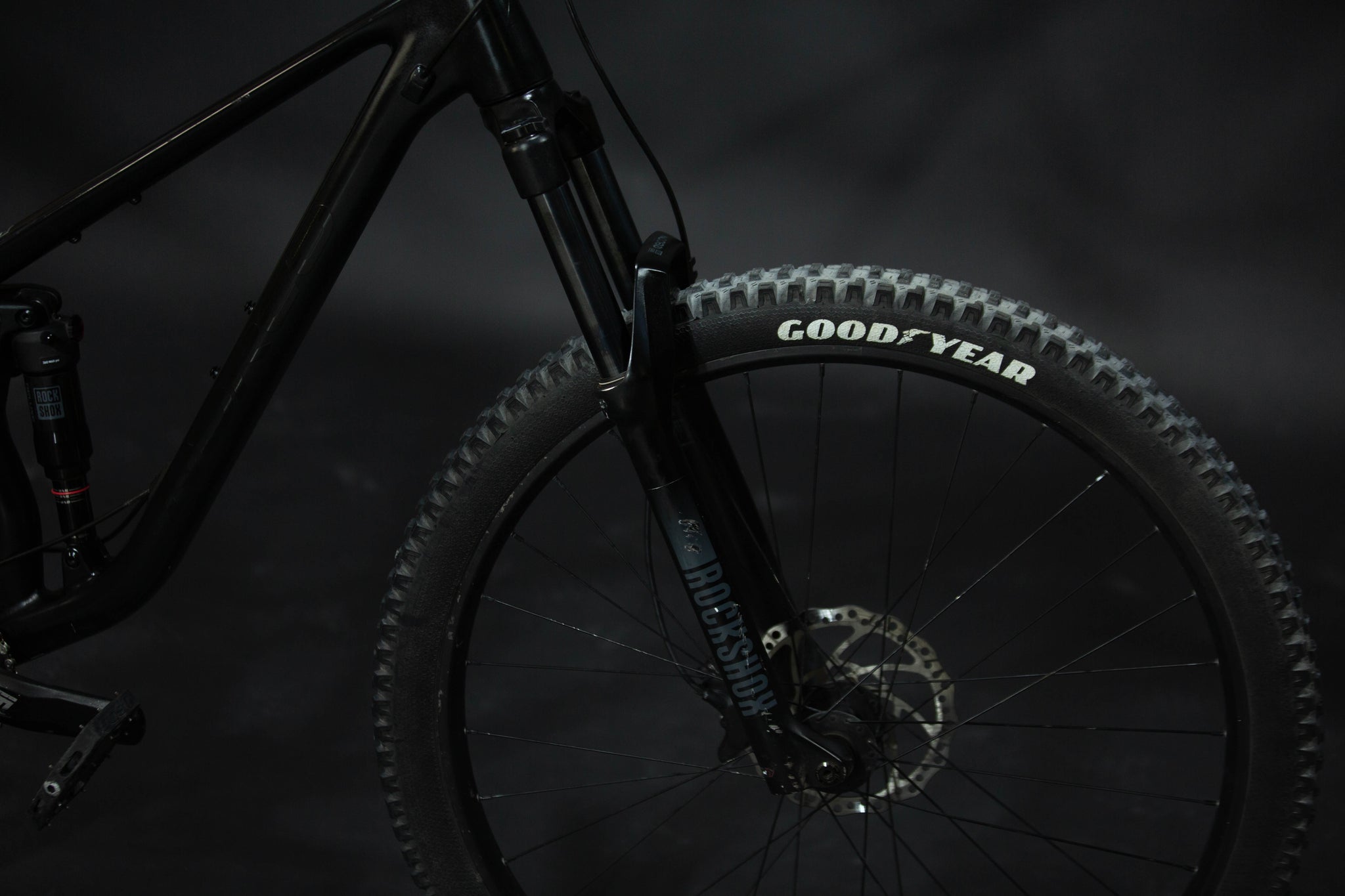 Bicicleta De Montaña Doble Suspension Norco Fluid 29" Talla Small (2023) Seminueva